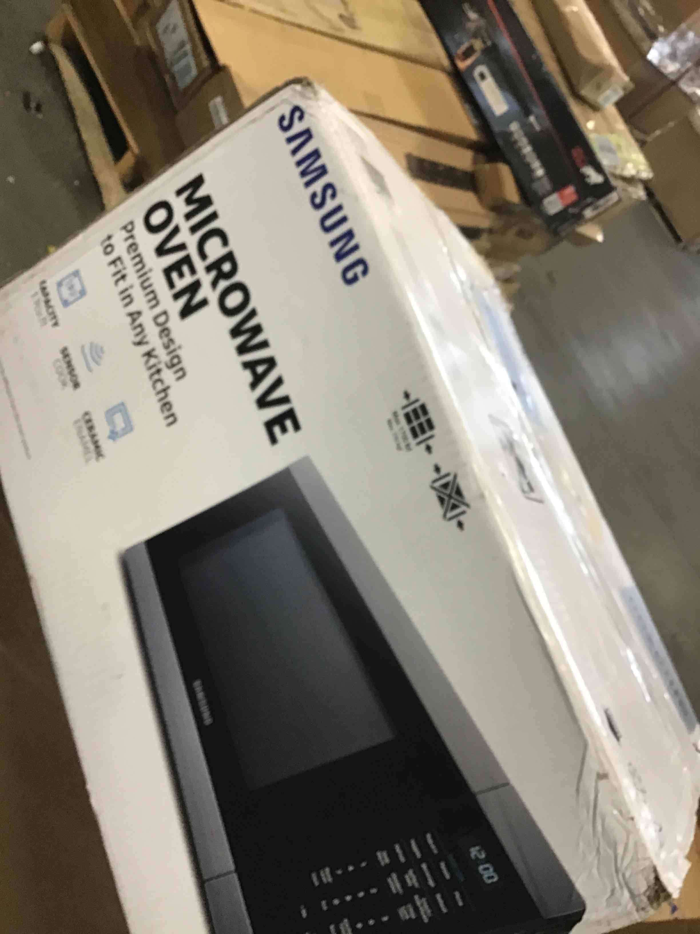 https://s3.amazonaws.com/lotting-images-prod/bidfta/GRN6200783_1713274722381.jpeg