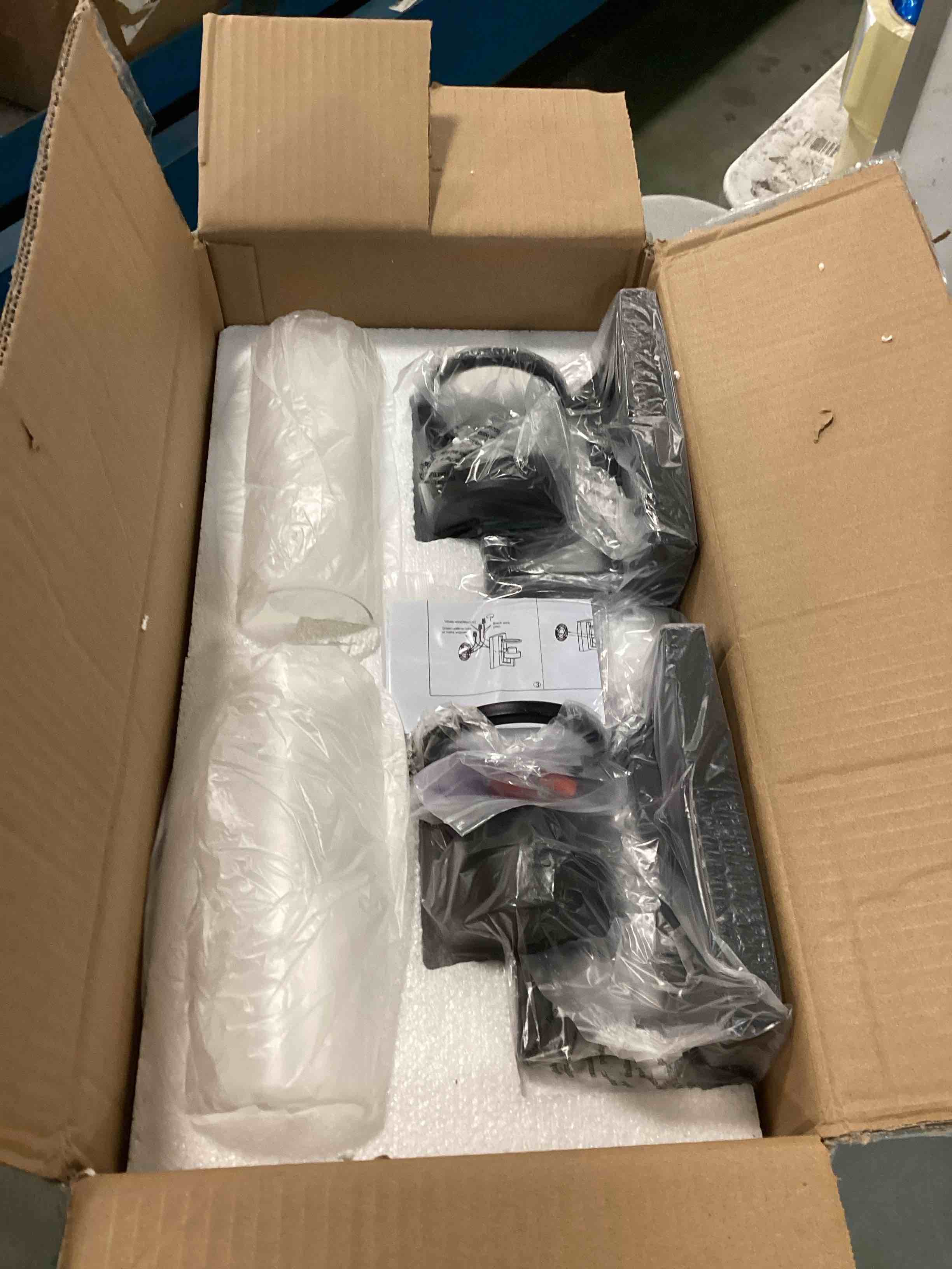 https://s3.amazonaws.com/lotting-images-prod/bidfta/GRN6201753_1712772468415.jpeg