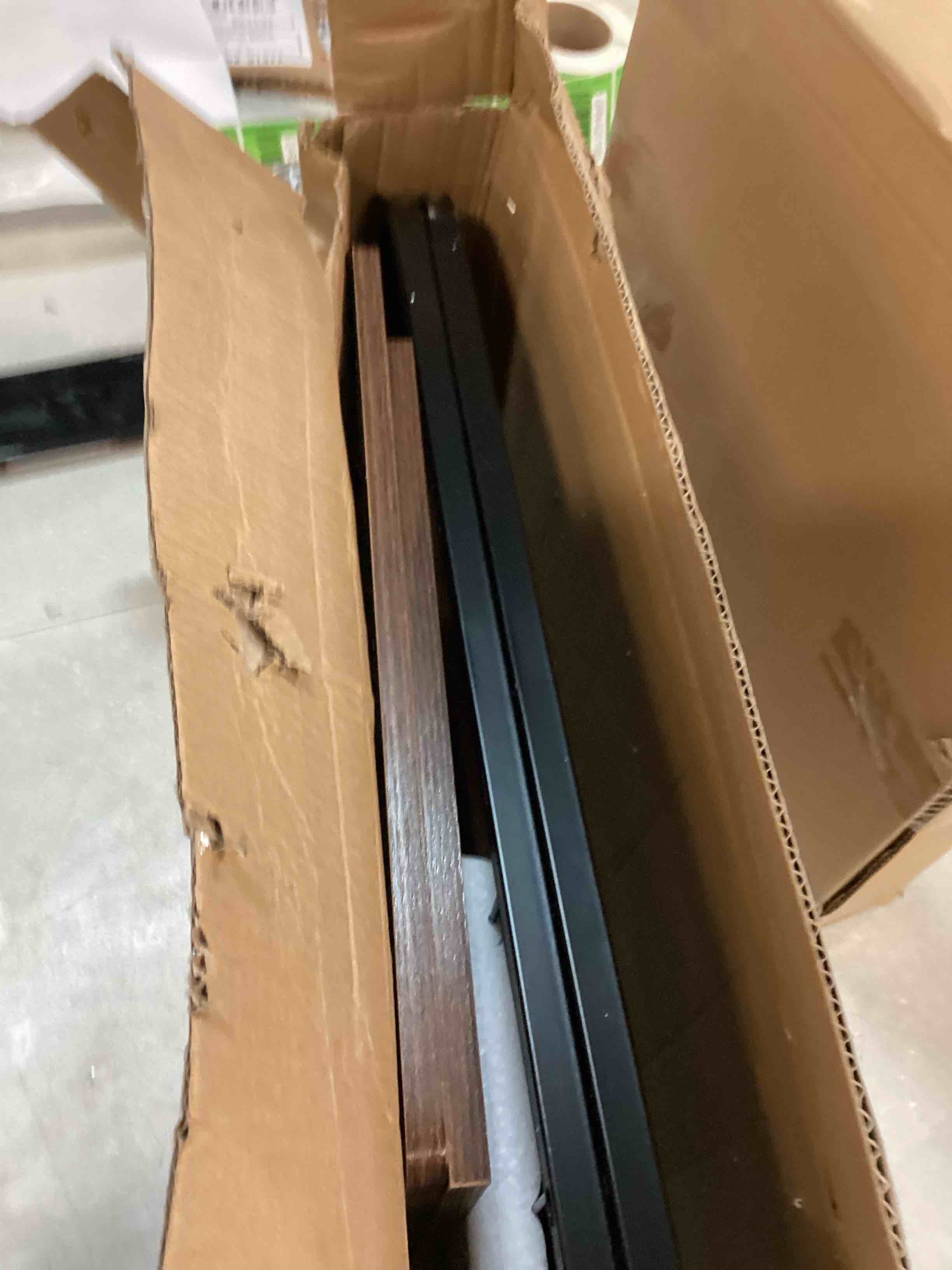 https://s3.amazonaws.com/lotting-images-prod/bidfta/GRN6201978_1712861132600.jpeg