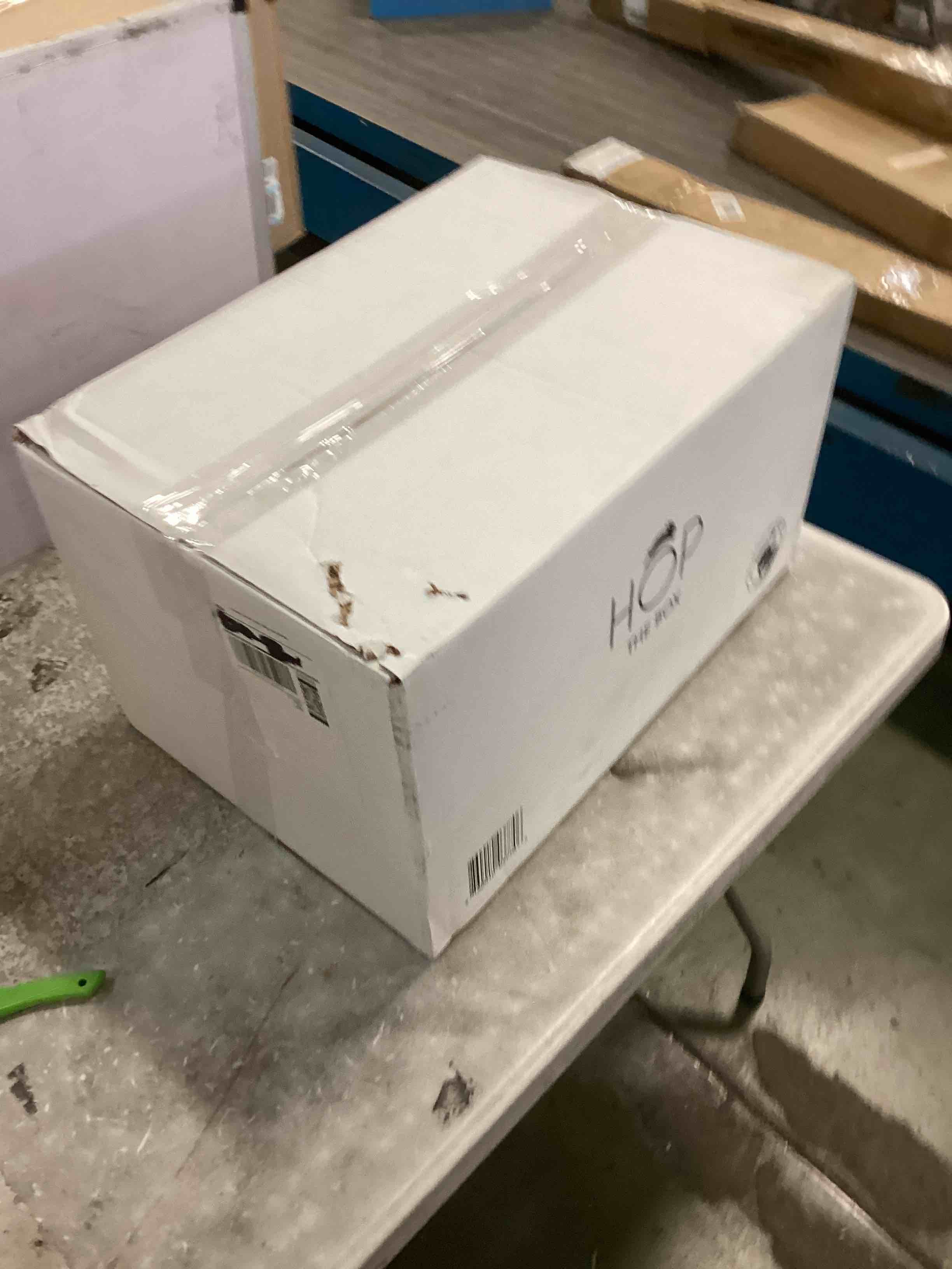https://s3.amazonaws.com/lotting-images-prod/bidfta/GRN6202077_1713192277161.jpeg