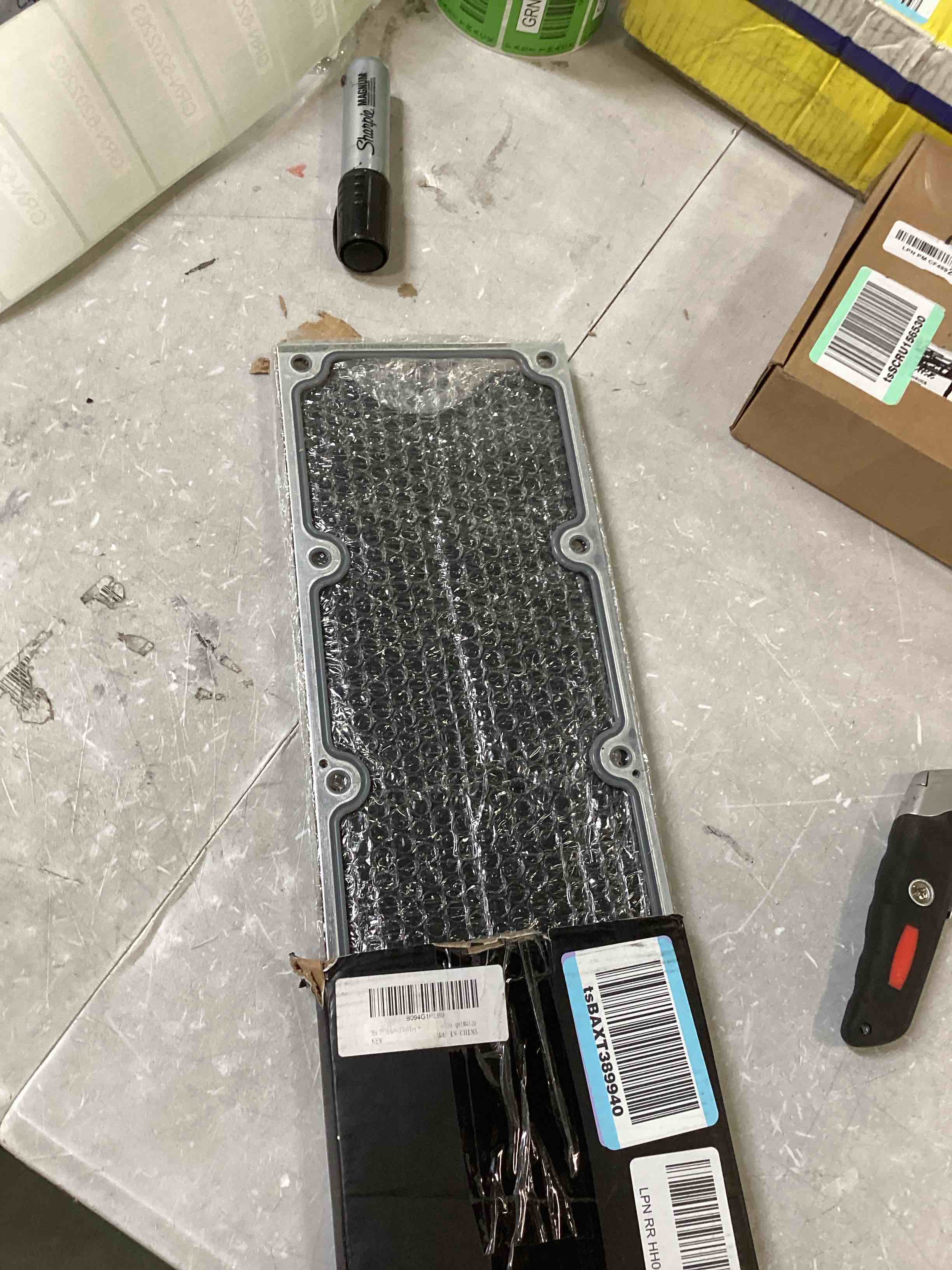 https://s3.amazonaws.com/lotting-images-prod/bidfta/GRN6202256_1713456867570.jpeg