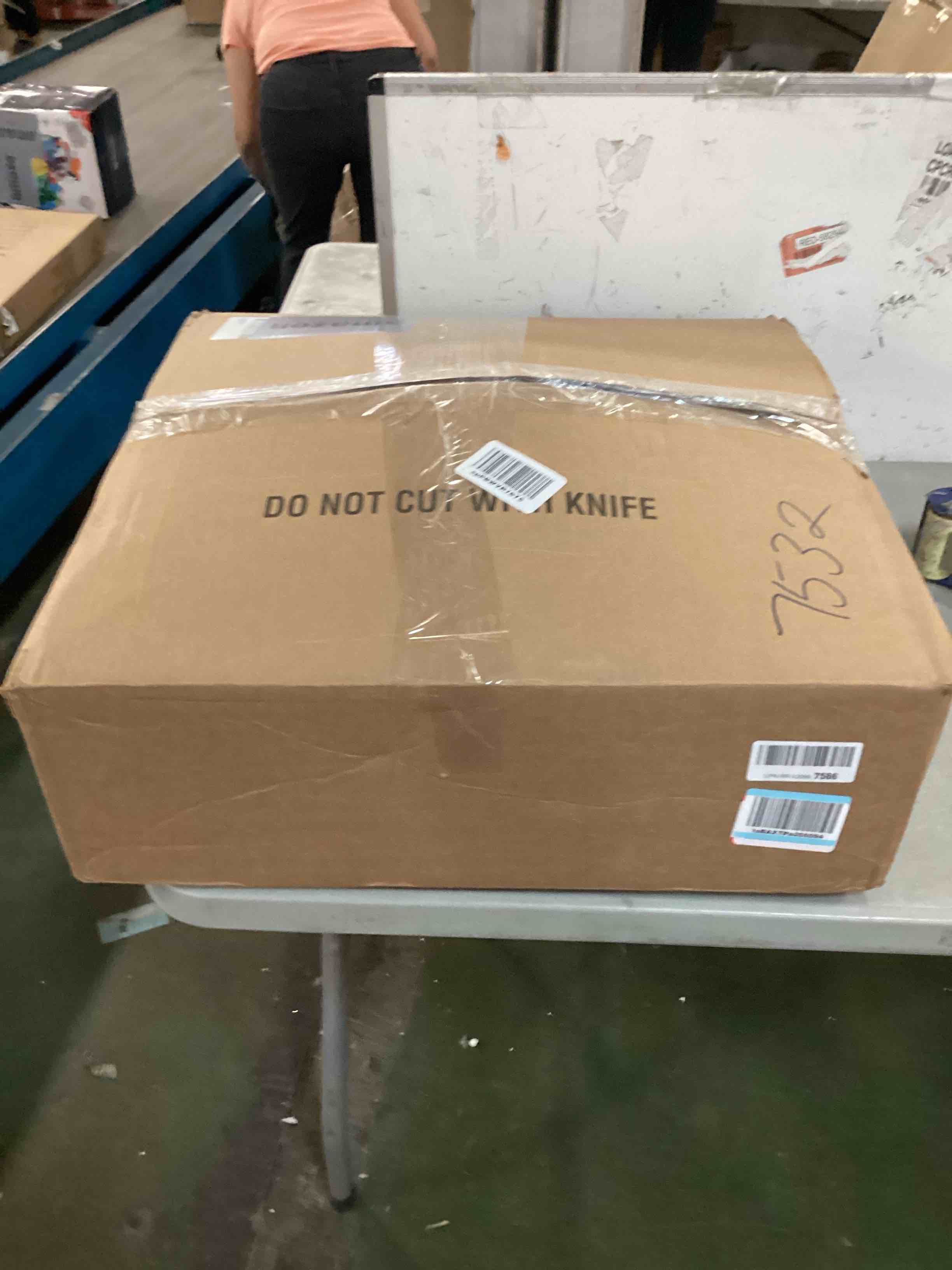 https://s3.amazonaws.com/lotting-images-prod/bidfta/GRN6202340_1713531553004.jpeg