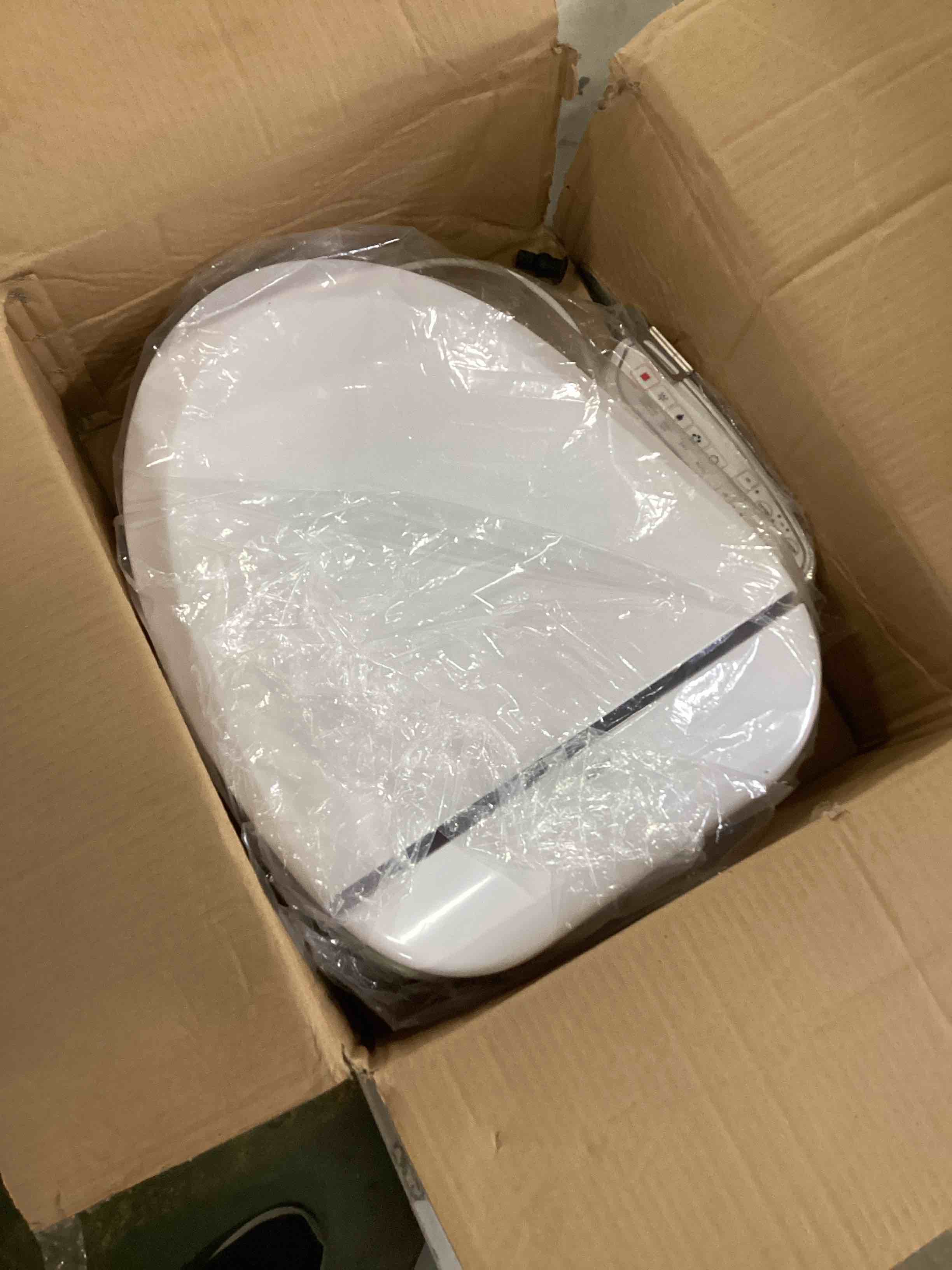 https://s3.amazonaws.com/lotting-images-prod/bidfta/GRN6202654_1714574490358.jpeg