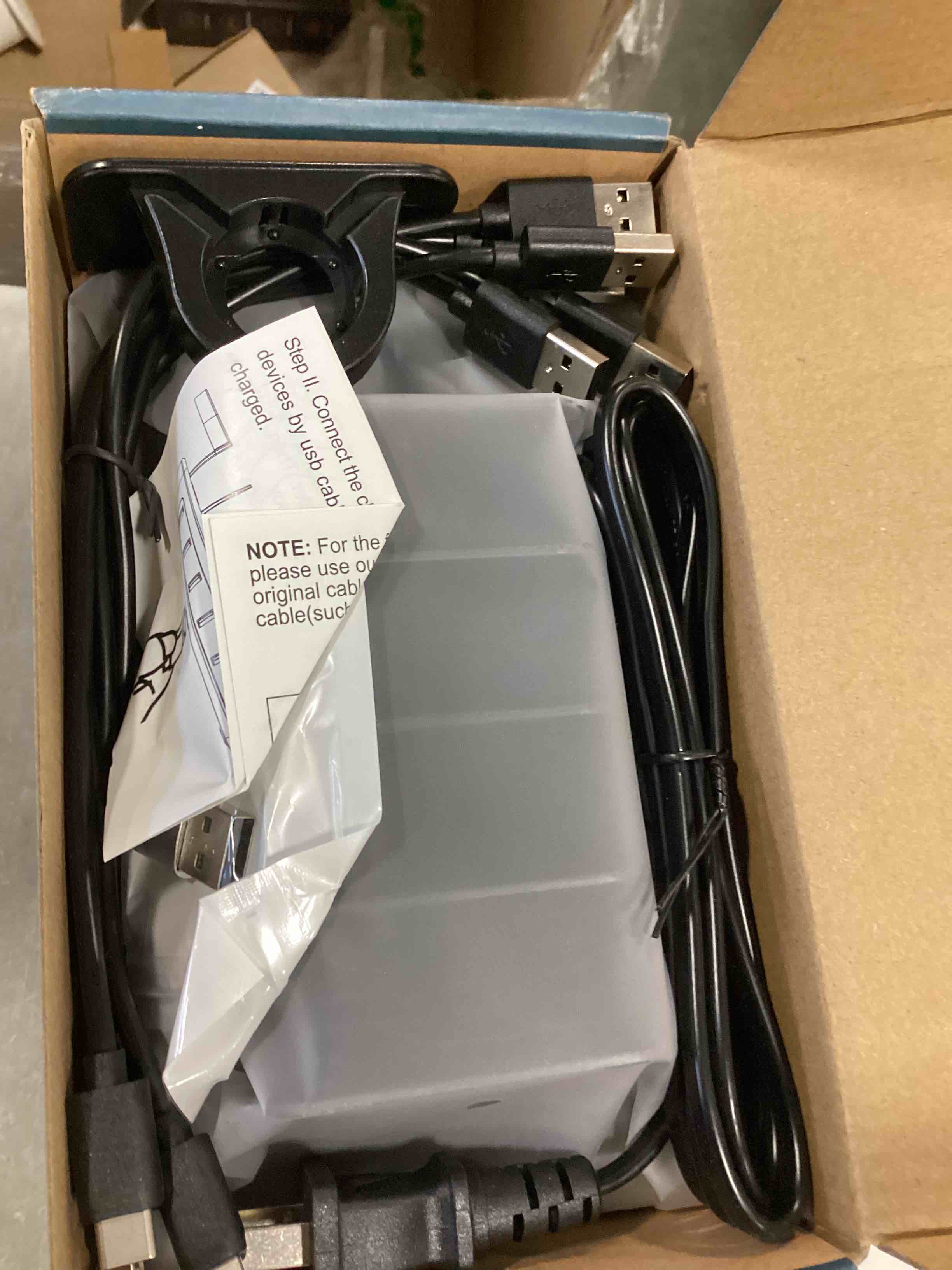 https://s3.amazonaws.com/lotting-images-prod/bidfta/GRN6203271_1712943838945.jpeg