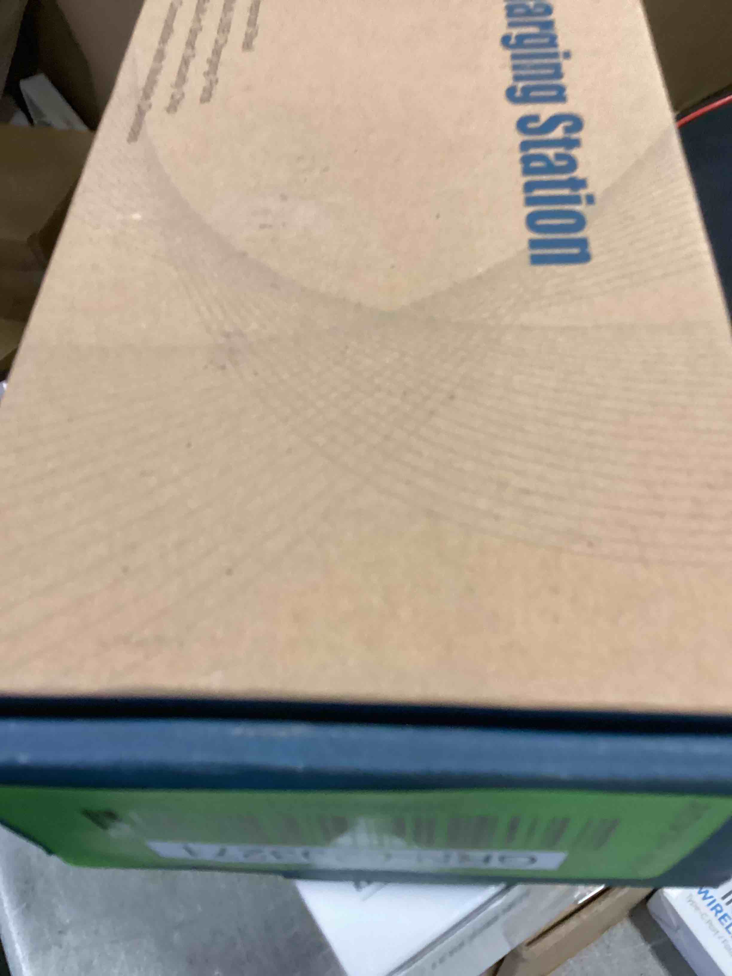 https://s3.amazonaws.com/lotting-images-prod/bidfta/GRN6203271_1712943863313.jpeg
