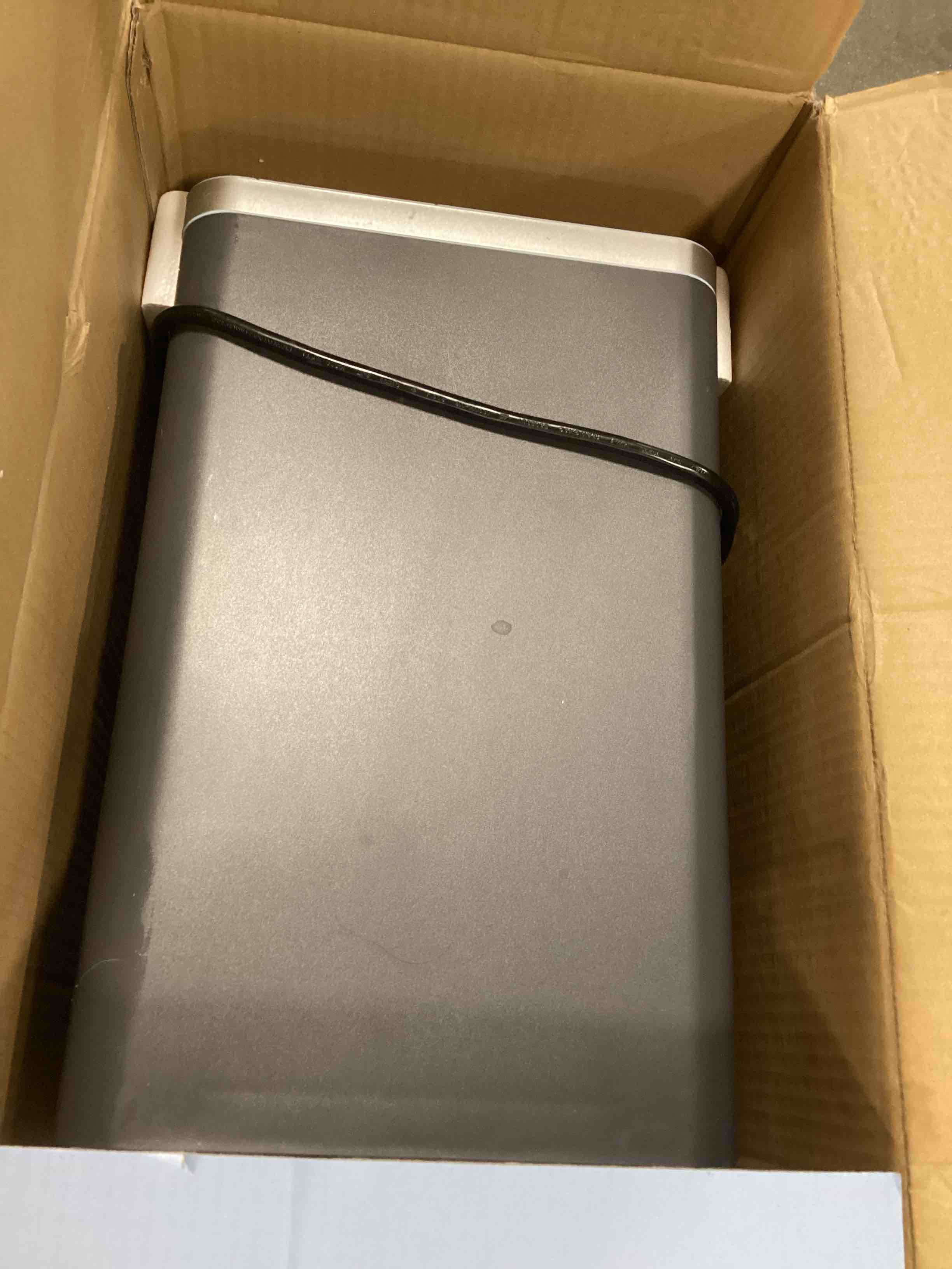 https://s3.amazonaws.com/lotting-images-prod/bidfta/GRN6204676_1712921418756.jpeg