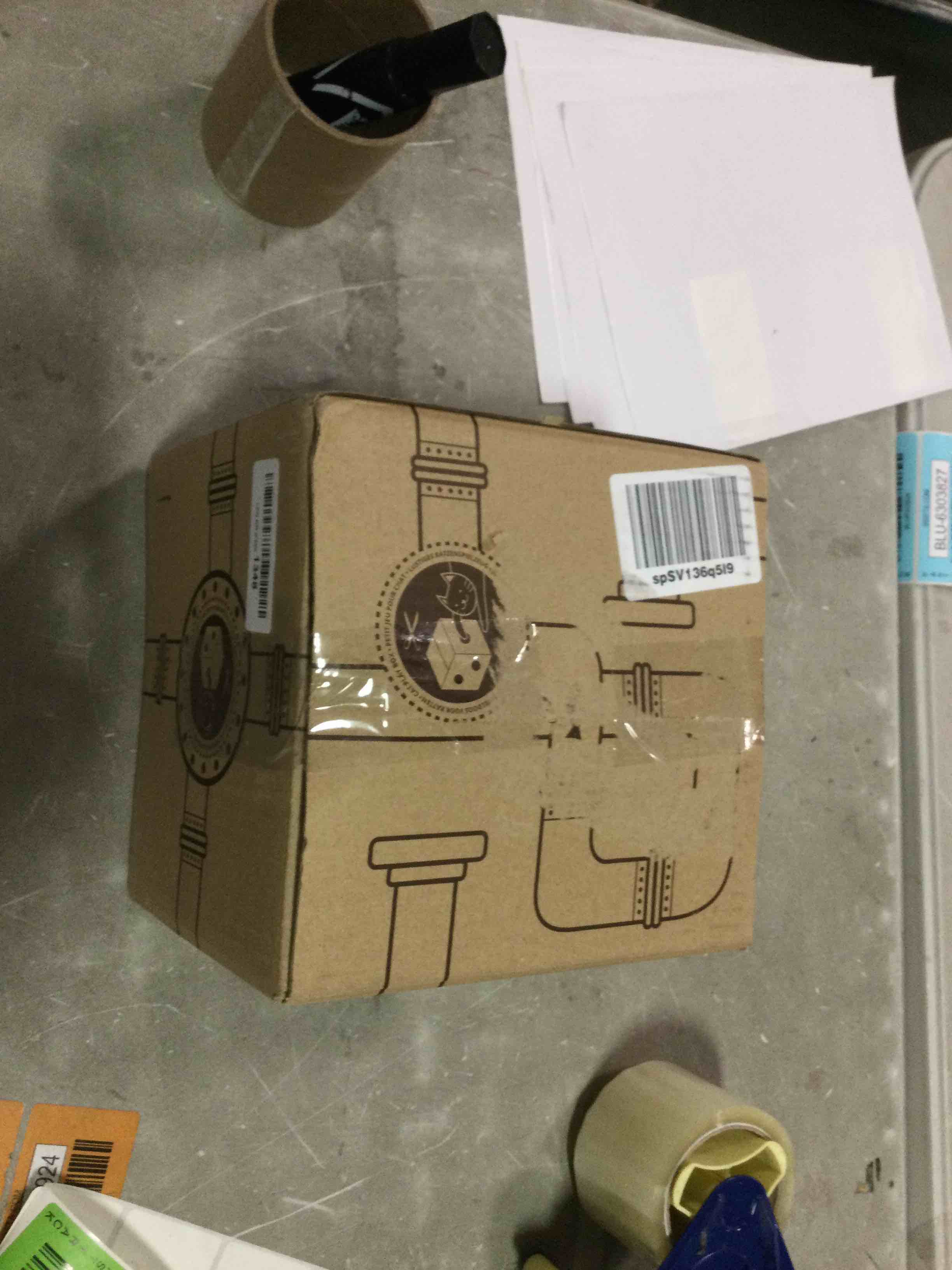 https://s3.amazonaws.com/lotting-images-prod/bidfta/GRN6206226_1712929866349.jpeg