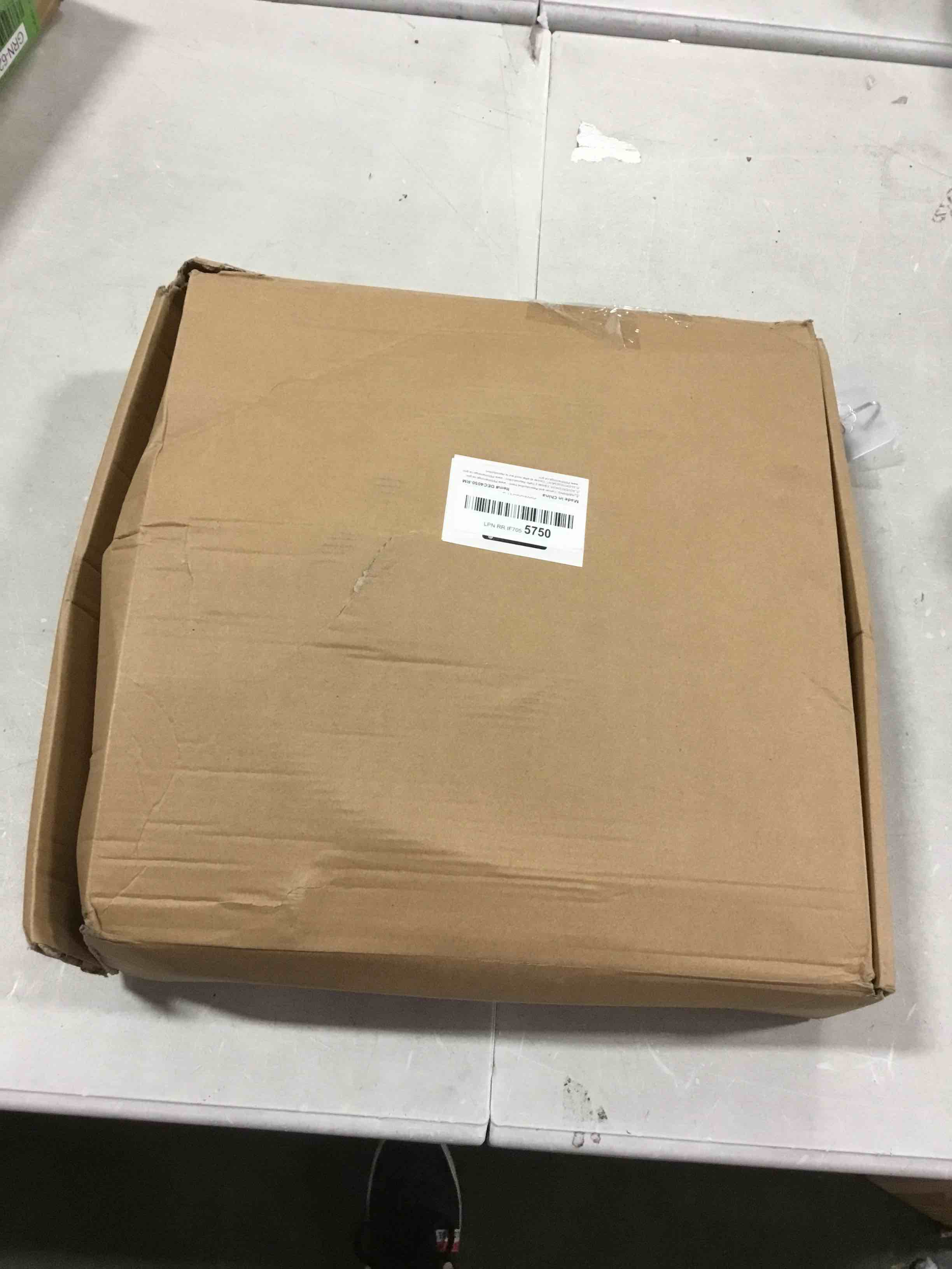 https://s3.amazonaws.com/lotting-images-prod/bidfta/GRN6206624_1713799193480.jpeg