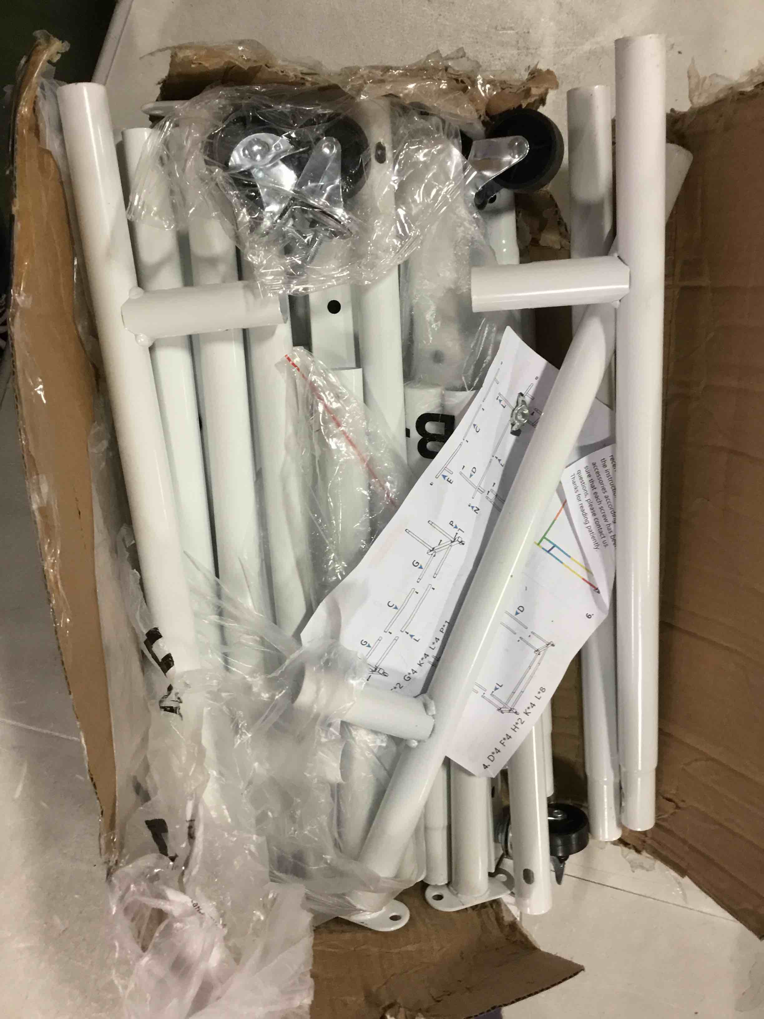 https://s3.amazonaws.com/lotting-images-prod/bidfta/GRN6206635_1713801004349.jpeg