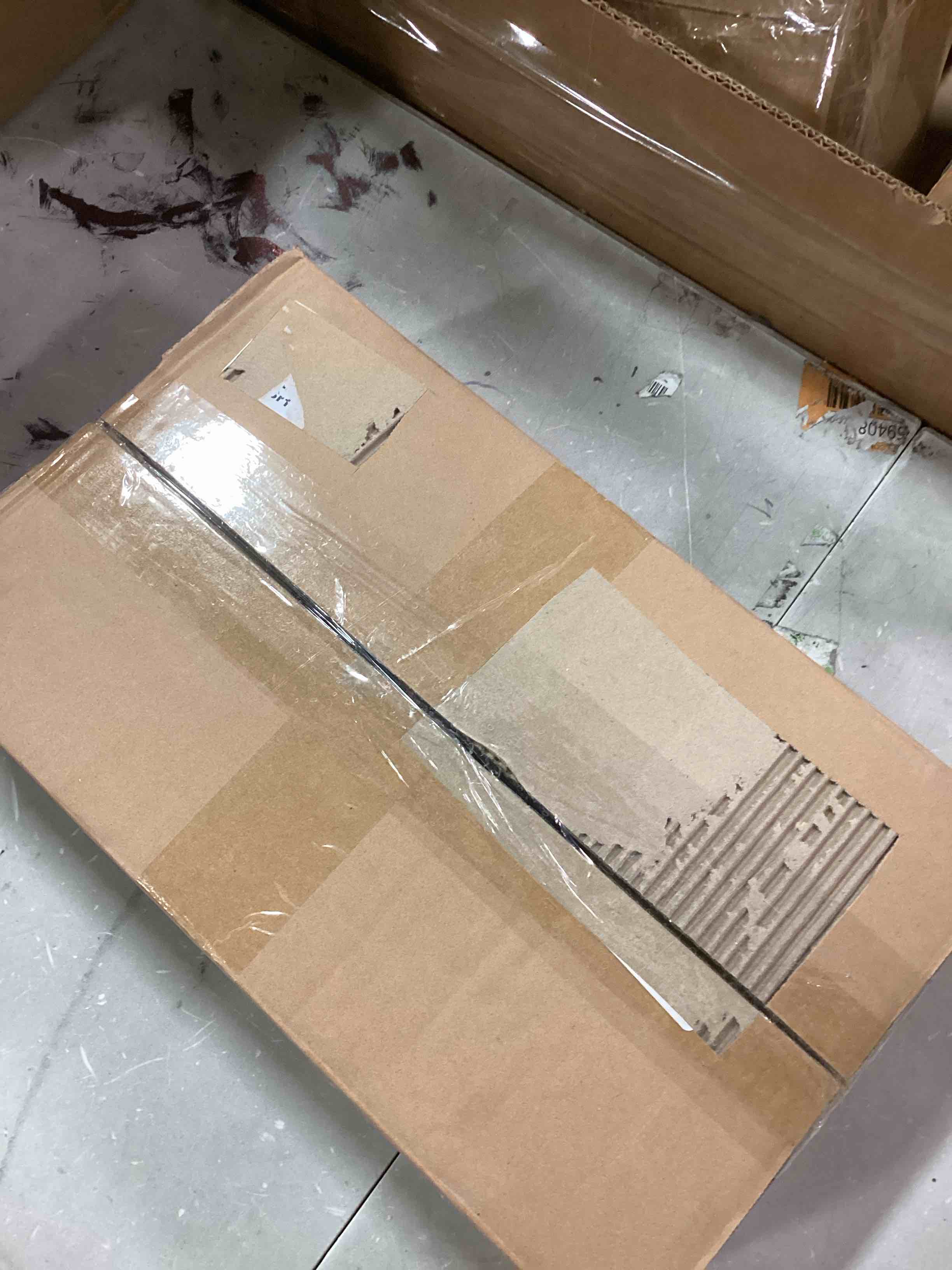 https://s3.amazonaws.com/lotting-images-prod/bidfta/GRN6206930_1713960786341.jpeg
