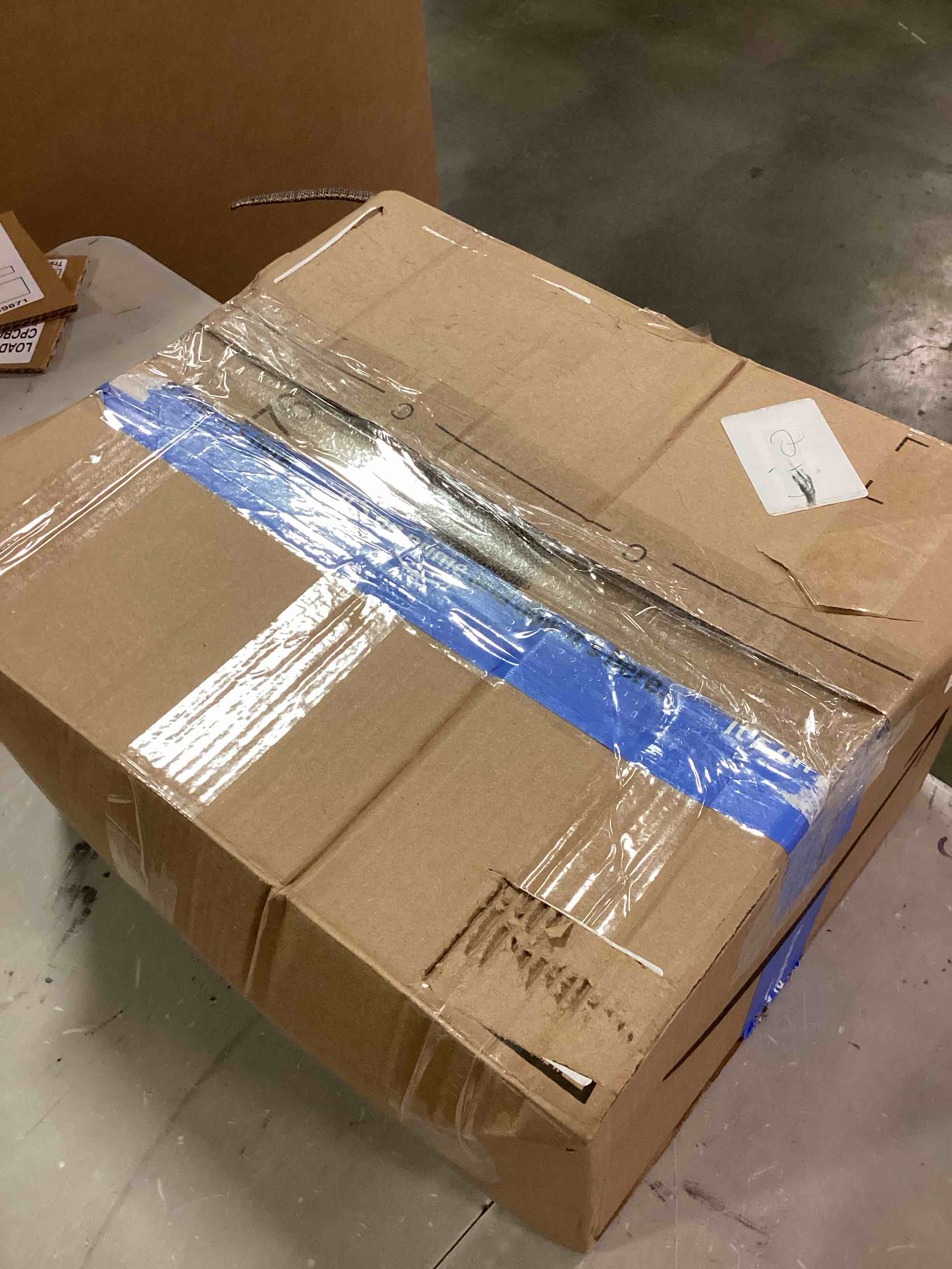 https://s3.amazonaws.com/lotting-images-prod/bidfta/GRN6207062_1713983501045.jpeg