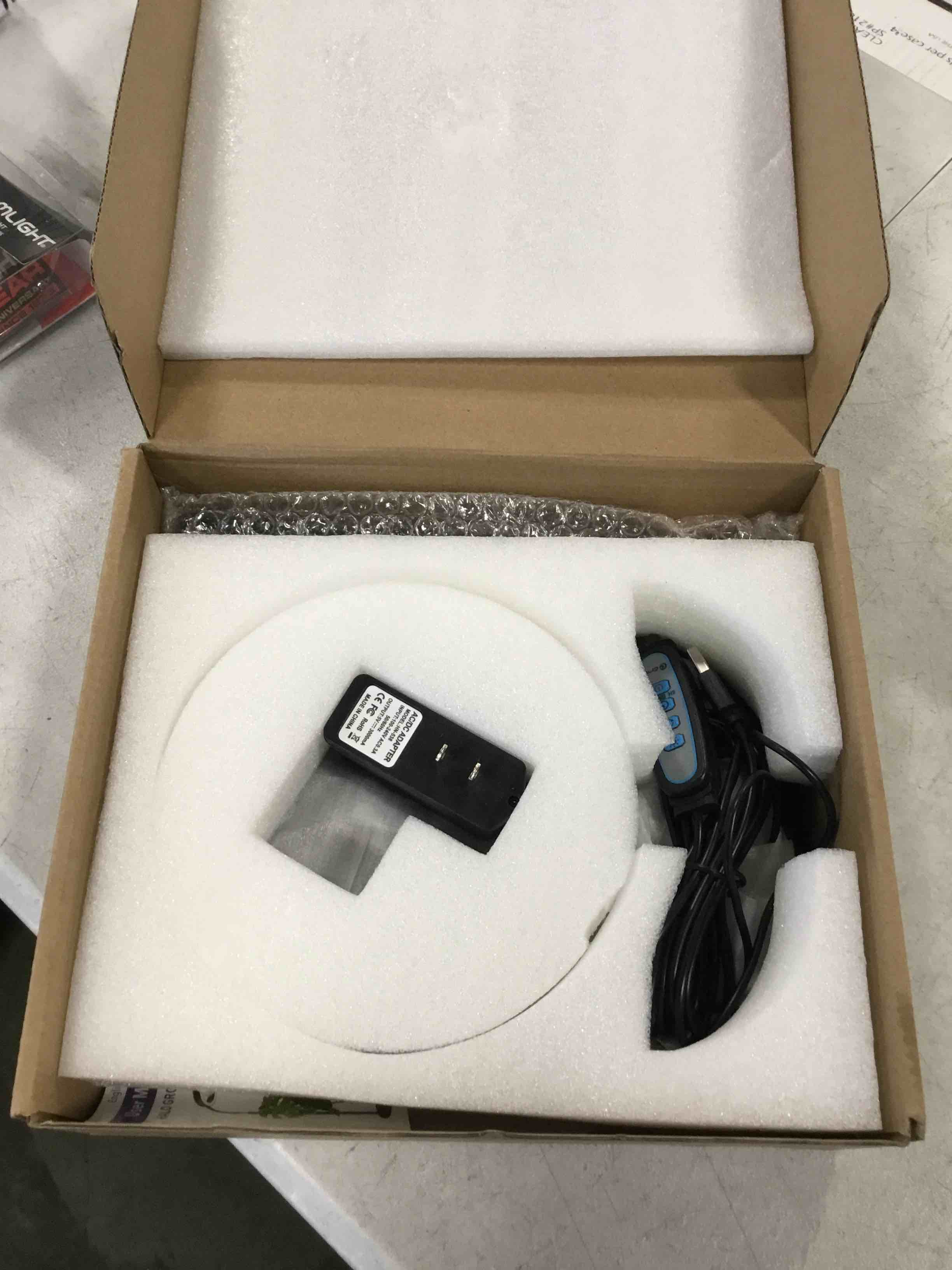 https://s3.amazonaws.com/lotting-images-prod/bidfta/GRN6209221_1712929476470.jpeg