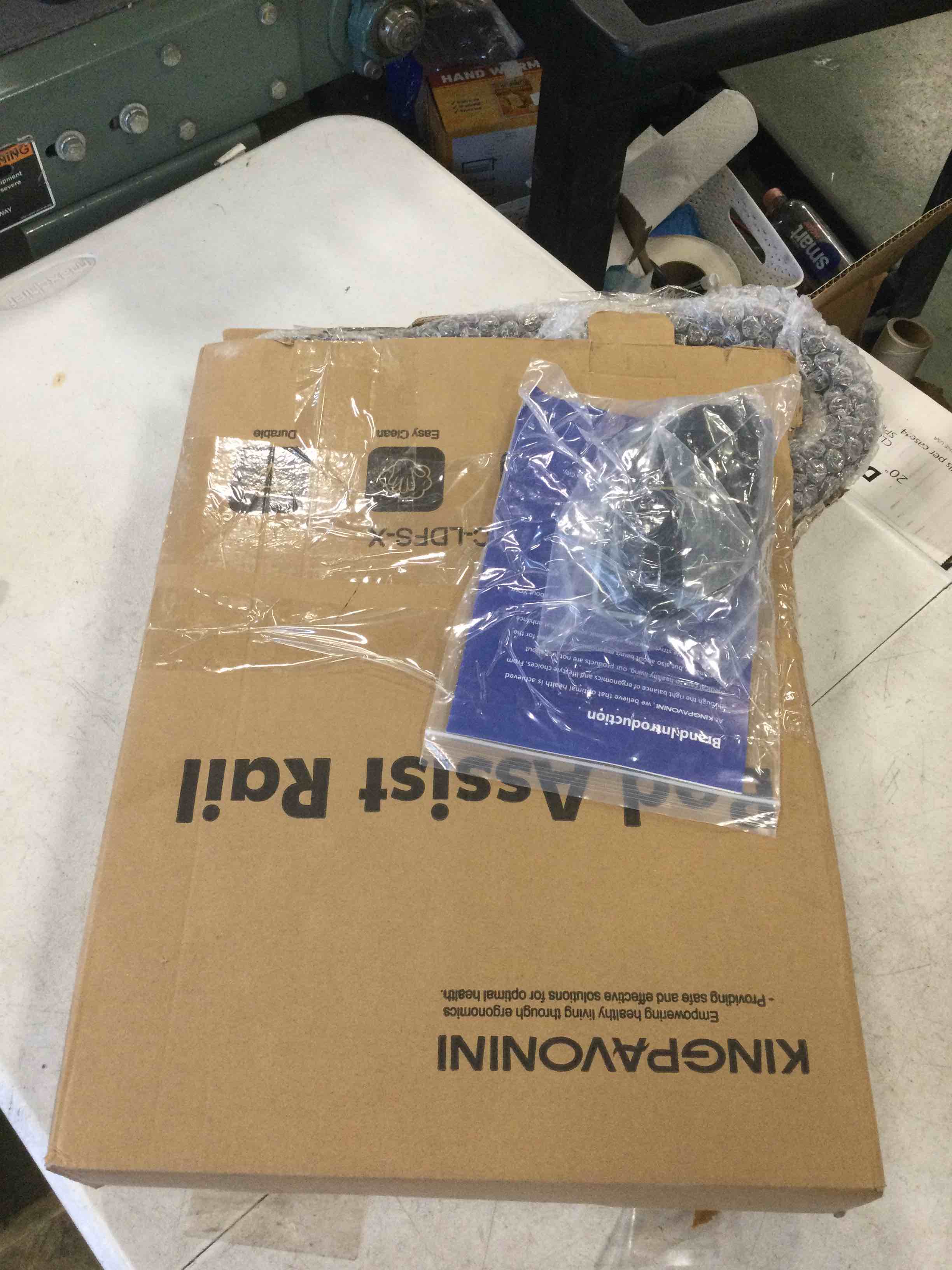 https://s3.amazonaws.com/lotting-images-prod/bidfta/GRN6209502_1713195541021.jpeg