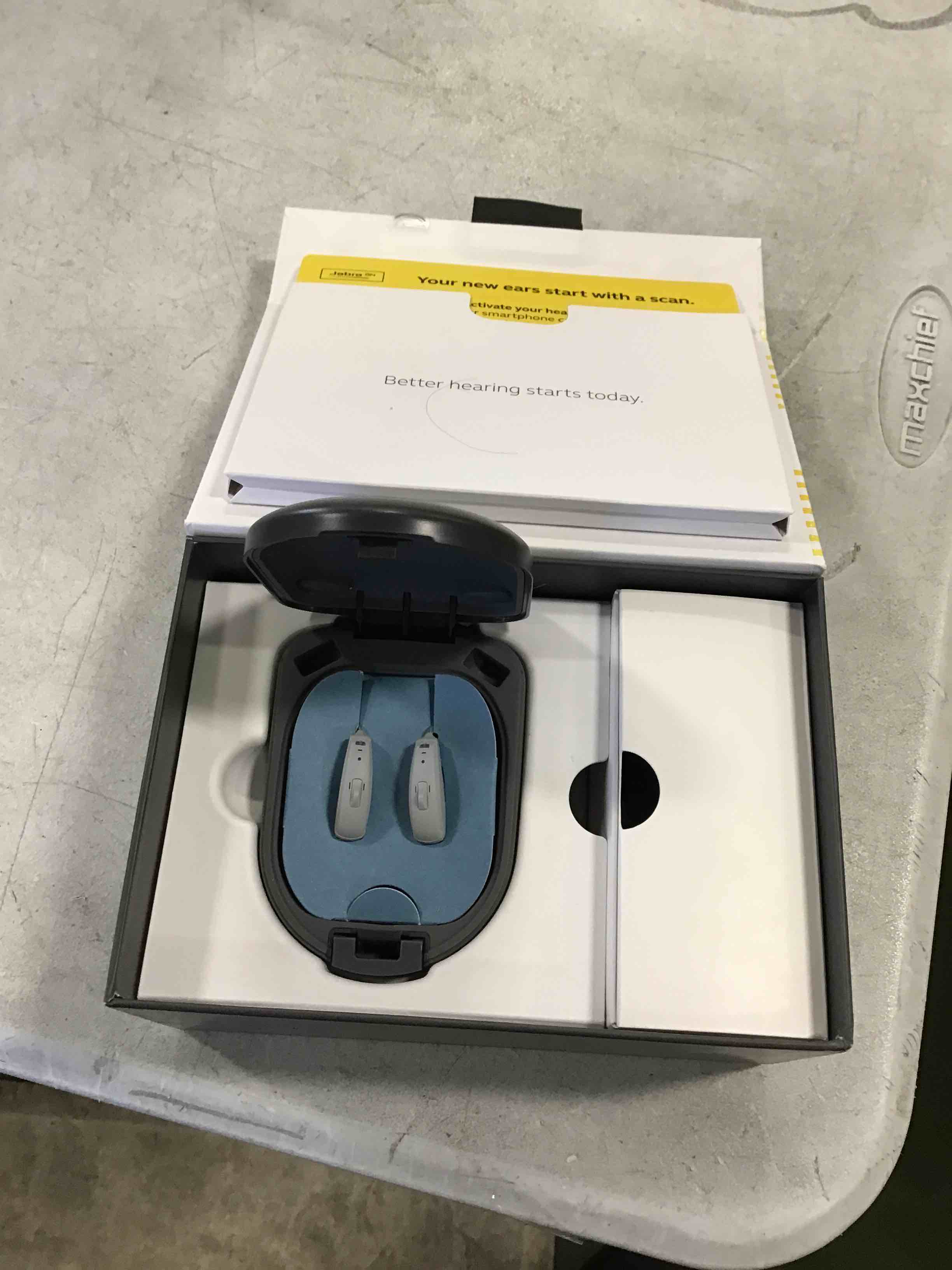 https://s3.amazonaws.com/lotting-images-prod/bidfta/GRN6210062_1713443190907.jpeg
