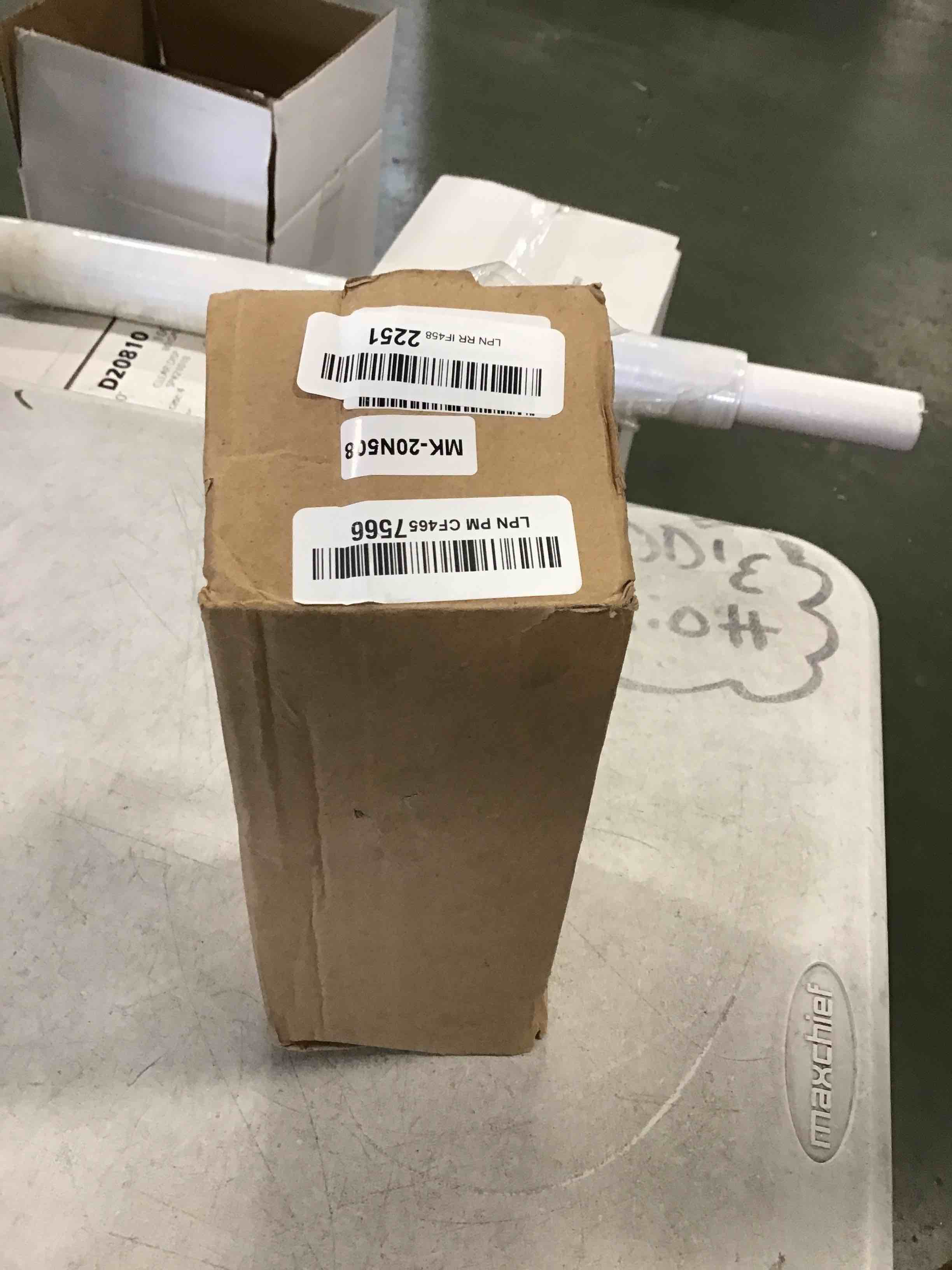 https://s3.amazonaws.com/lotting-images-prod/bidfta/GRN6210289_1713466492168.jpeg