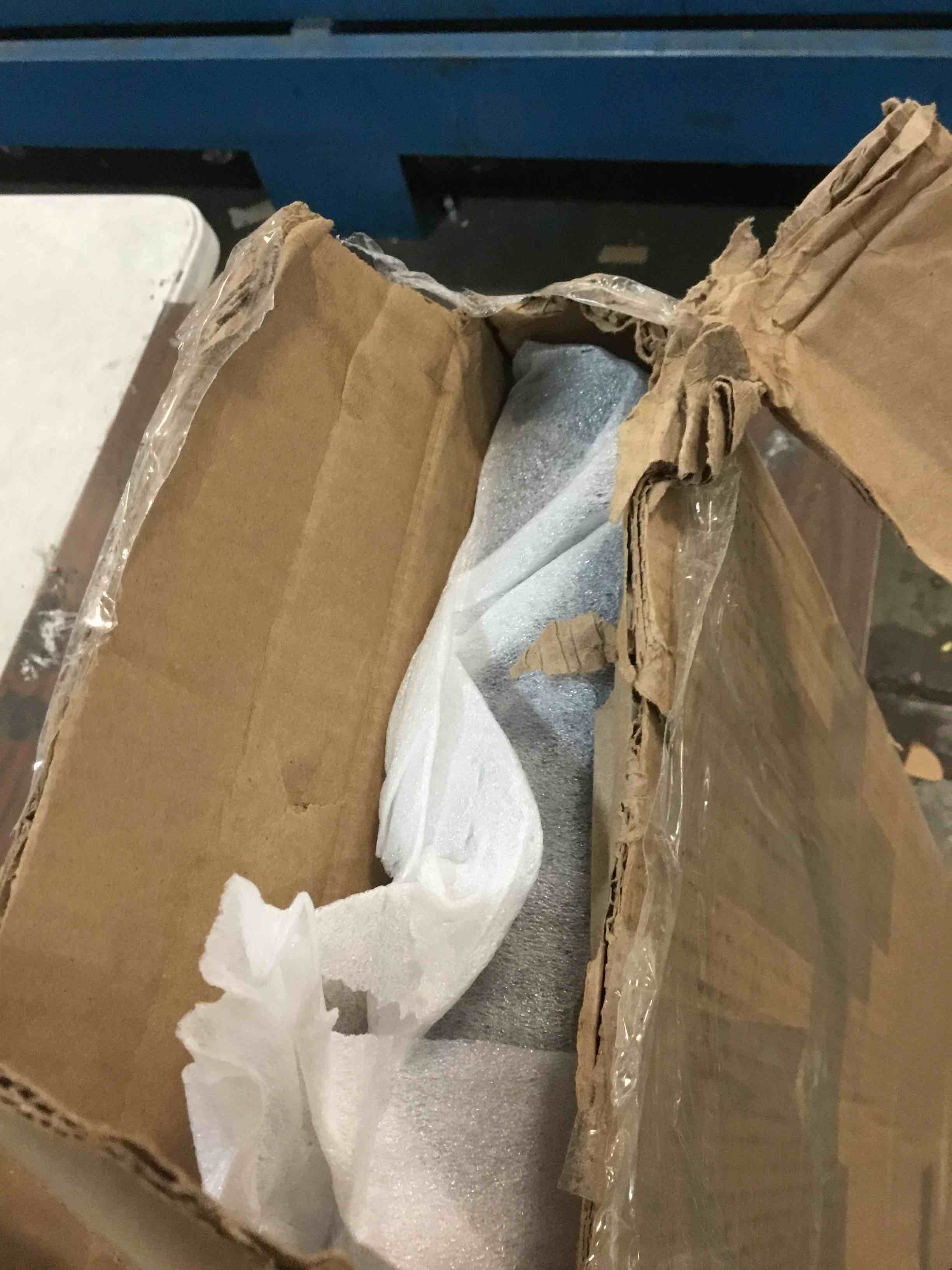 https://s3.amazonaws.com/lotting-images-prod/bidfta/GRN6211062_1712773575513.jpeg