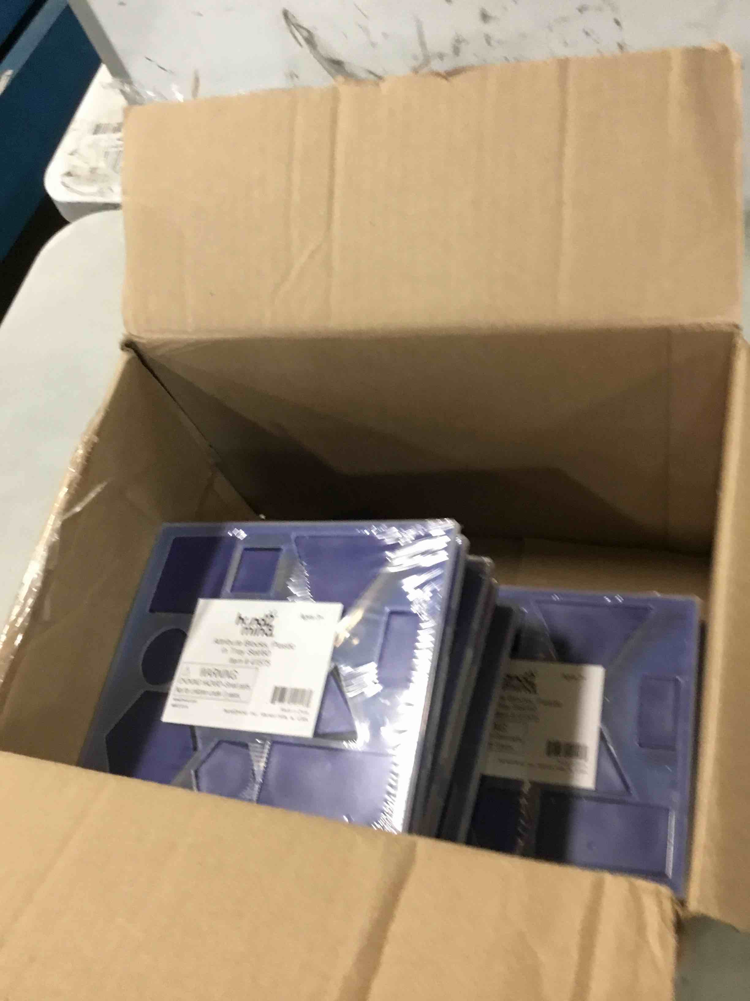 https://s3.amazonaws.com/lotting-images-prod/bidfta/GRN6211642_1713180268524.jpeg