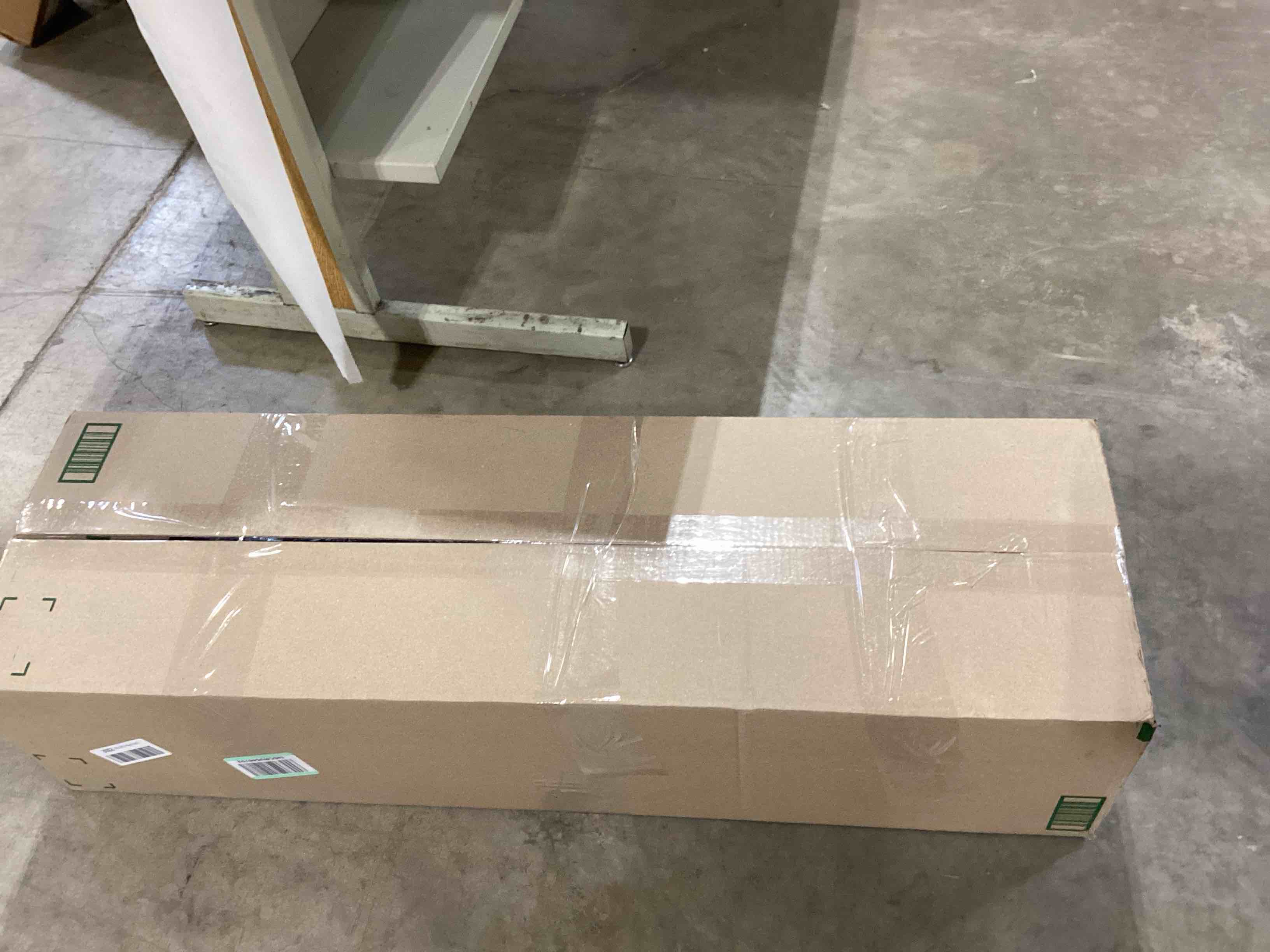 https://s3.amazonaws.com/lotting-images-prod/bidfta/GRN6212271_1714755521566.jpeg