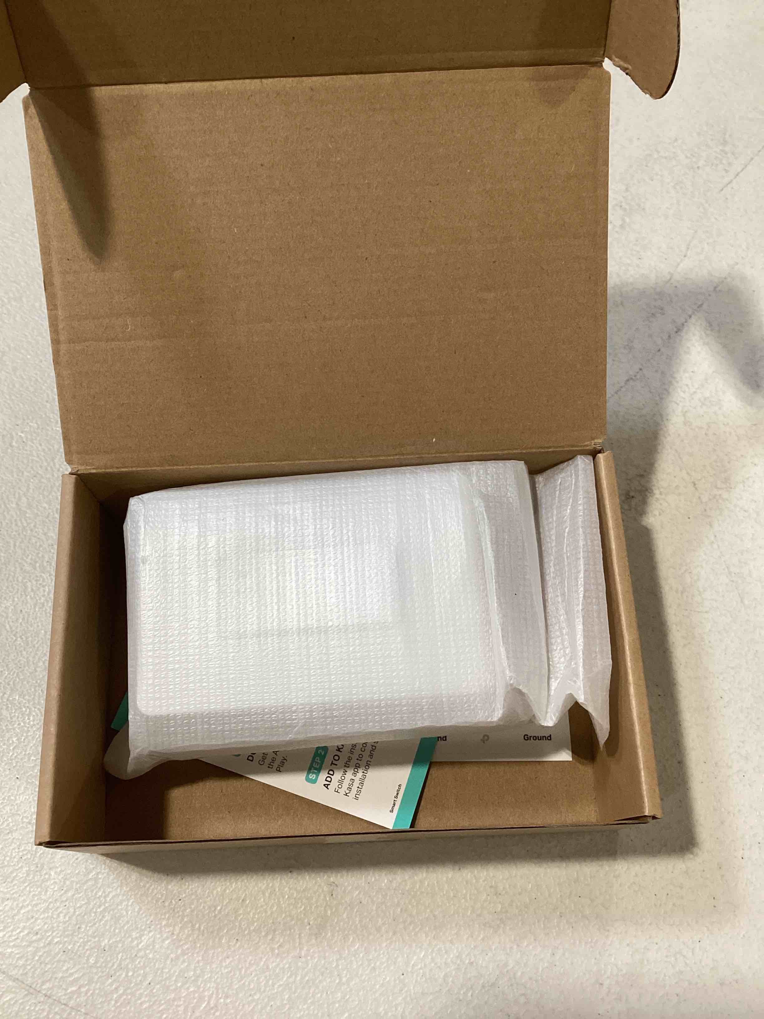 https://s3.amazonaws.com/lotting-images-prod/bidfta/GRN6213140_1715966060479.jpeg