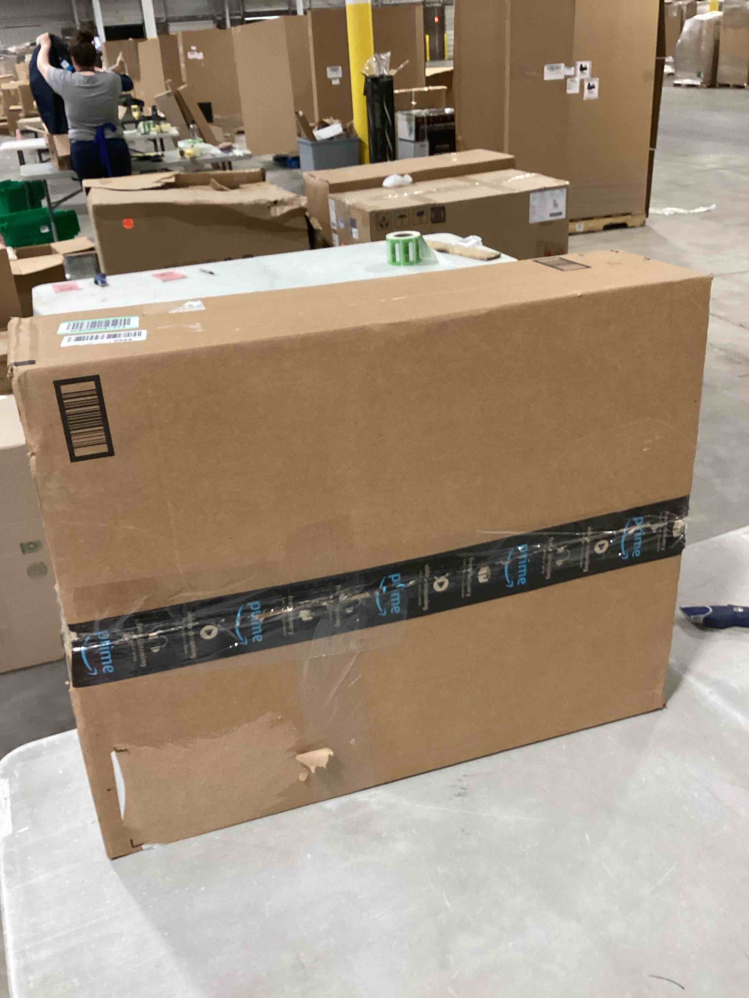 https://s3.amazonaws.com/lotting-images-prod/bidfta/GRN6213812_1714753444327.jpeg