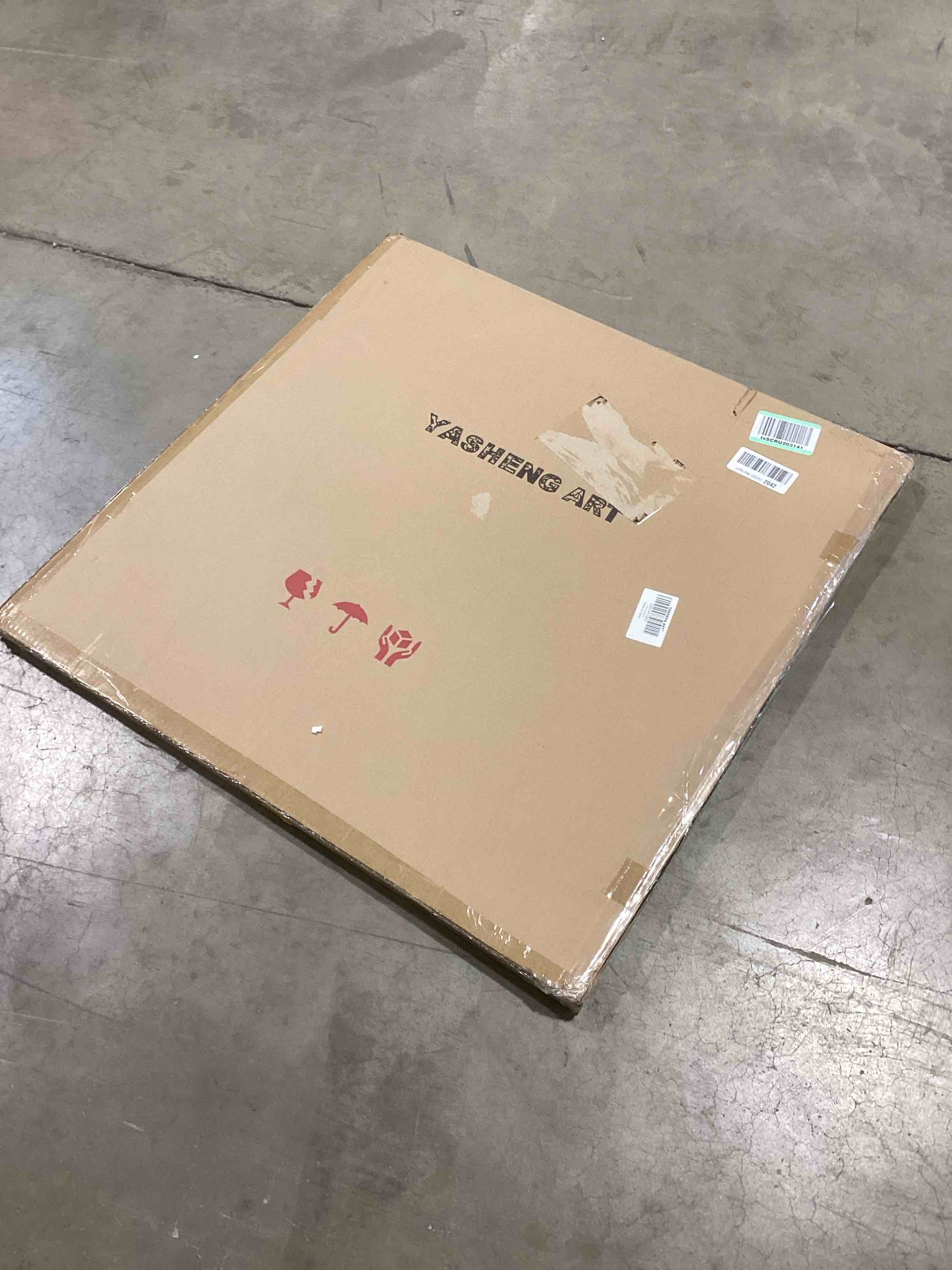 https://s3.amazonaws.com/lotting-images-prod/bidfta/GRN6215146_1716035775650.jpeg