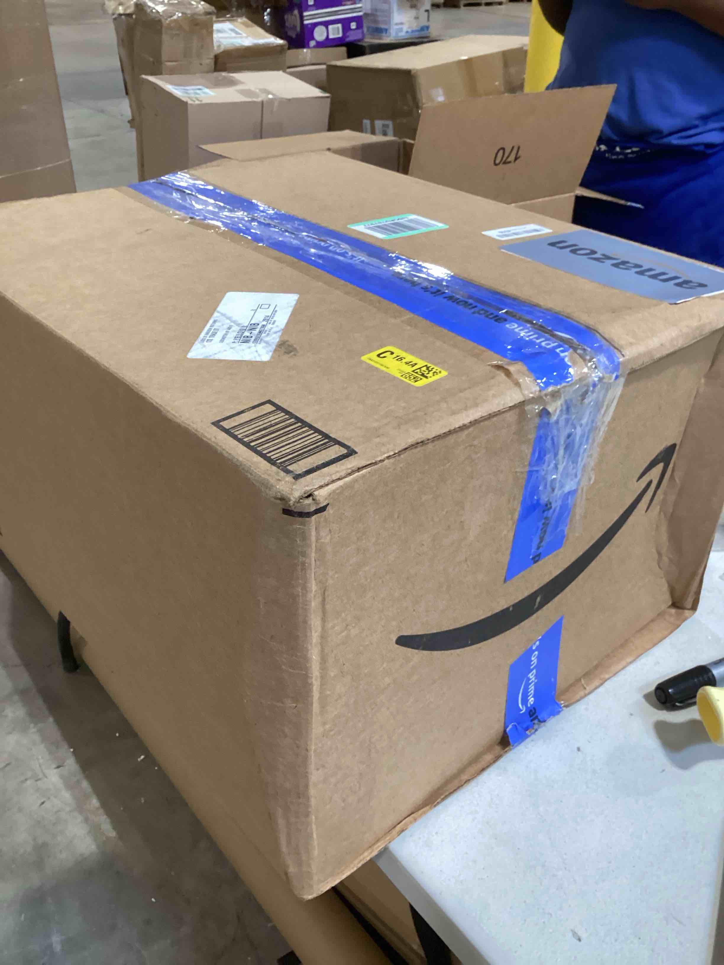 https://s3.amazonaws.com/lotting-images-prod/bidfta/GRN6216001_1717607526959.jpeg