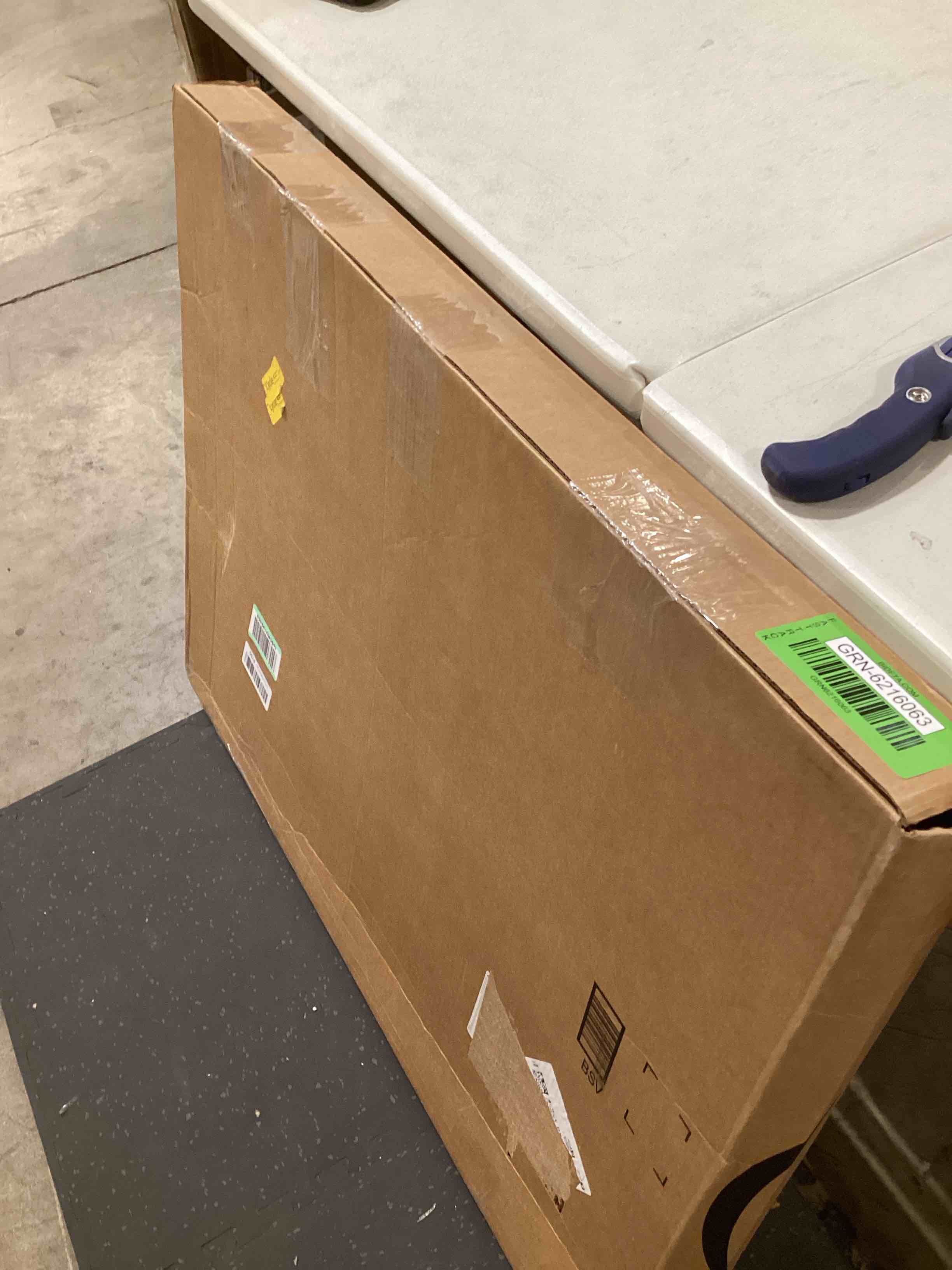 https://s3.amazonaws.com/lotting-images-prod/bidfta/GRN6216063_1717680923198.jpeg
