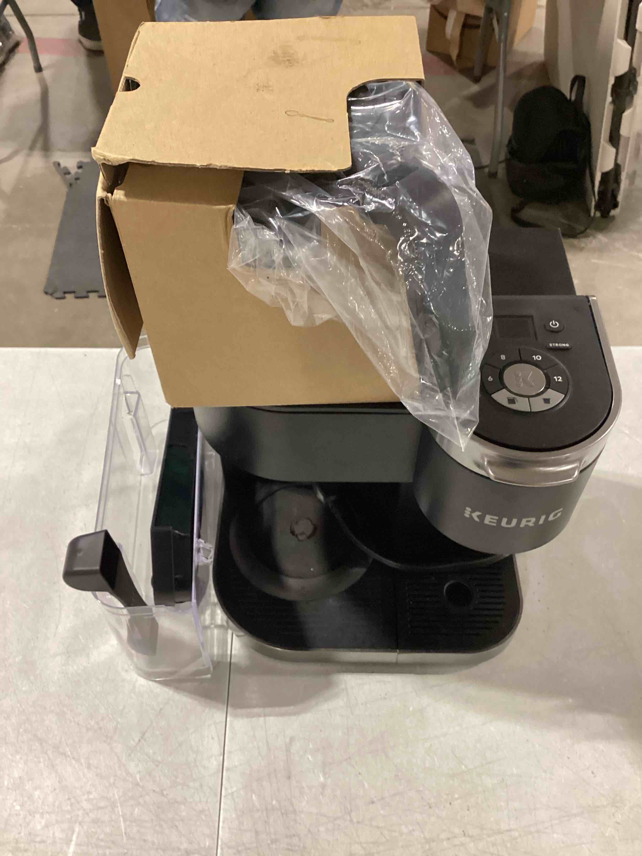 https://s3.amazonaws.com/lotting-images-prod/bidfta/GRN6217063_1718018900442.jpeg