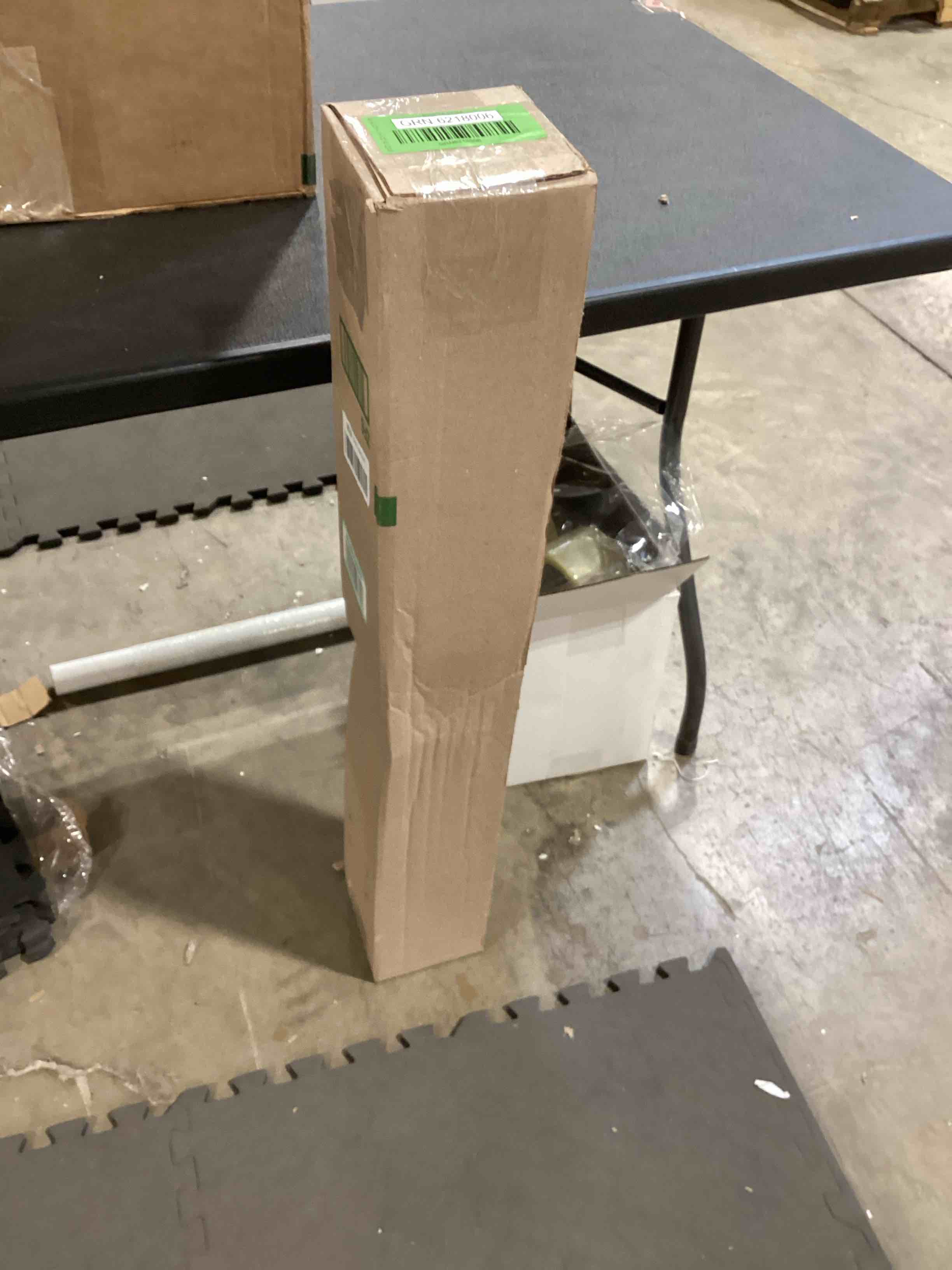 https://s3.amazonaws.com/lotting-images-prod/bidfta/GRN6218006_1716208575239.jpeg
