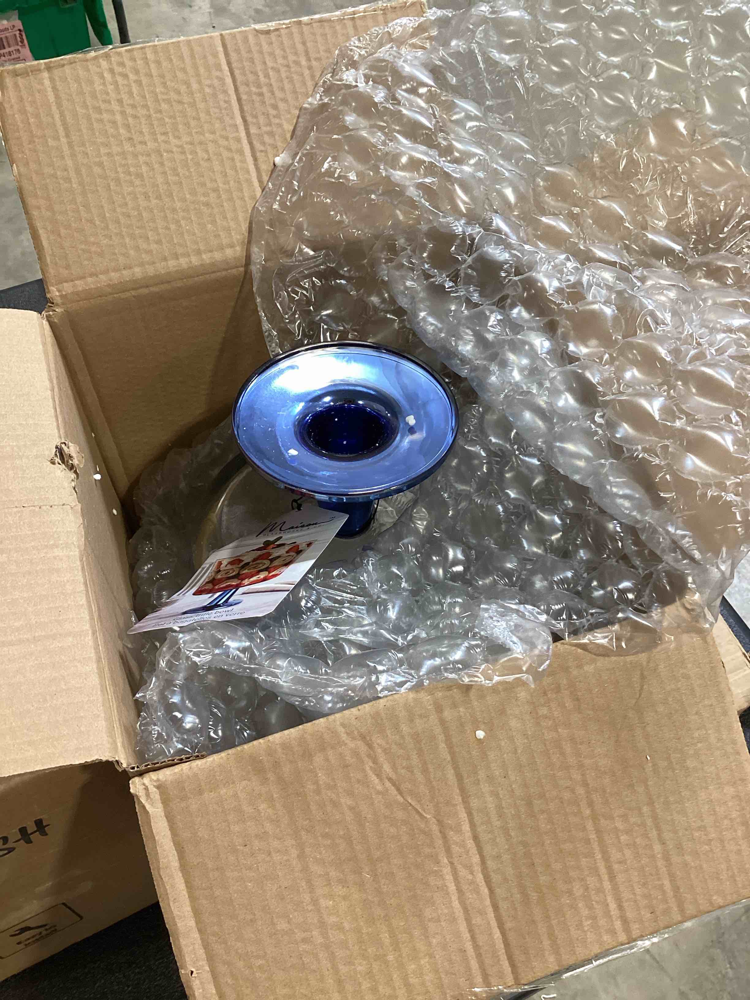 https://s3.amazonaws.com/lotting-images-prod/bidfta/GRN6218021_1716216900238.jpeg