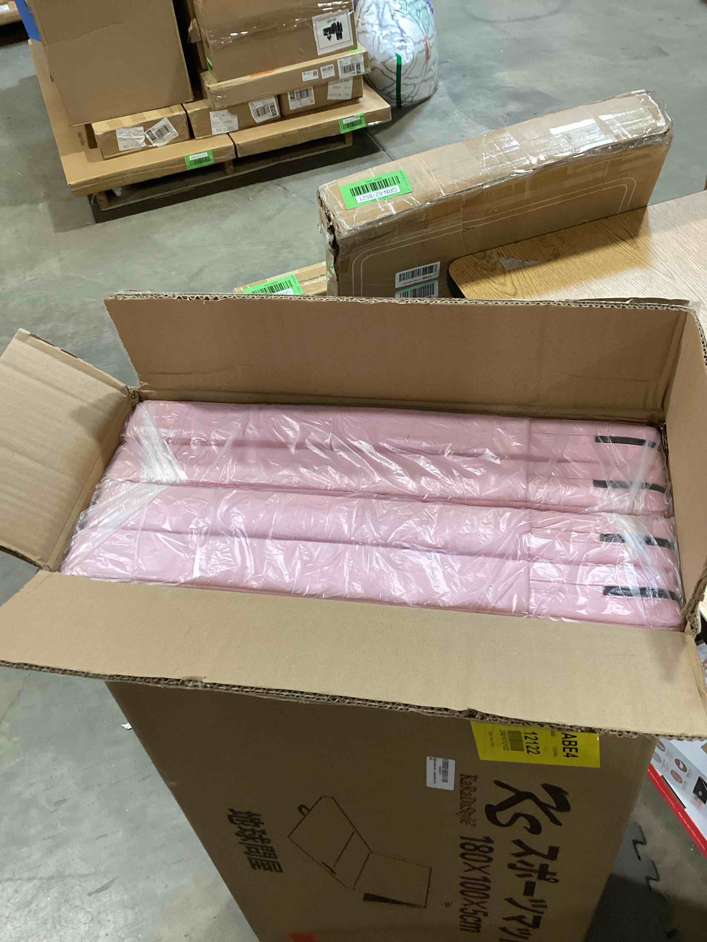 https://s3.amazonaws.com/lotting-images-prod/bidfta/GRN6218523_1717606421340.jpeg