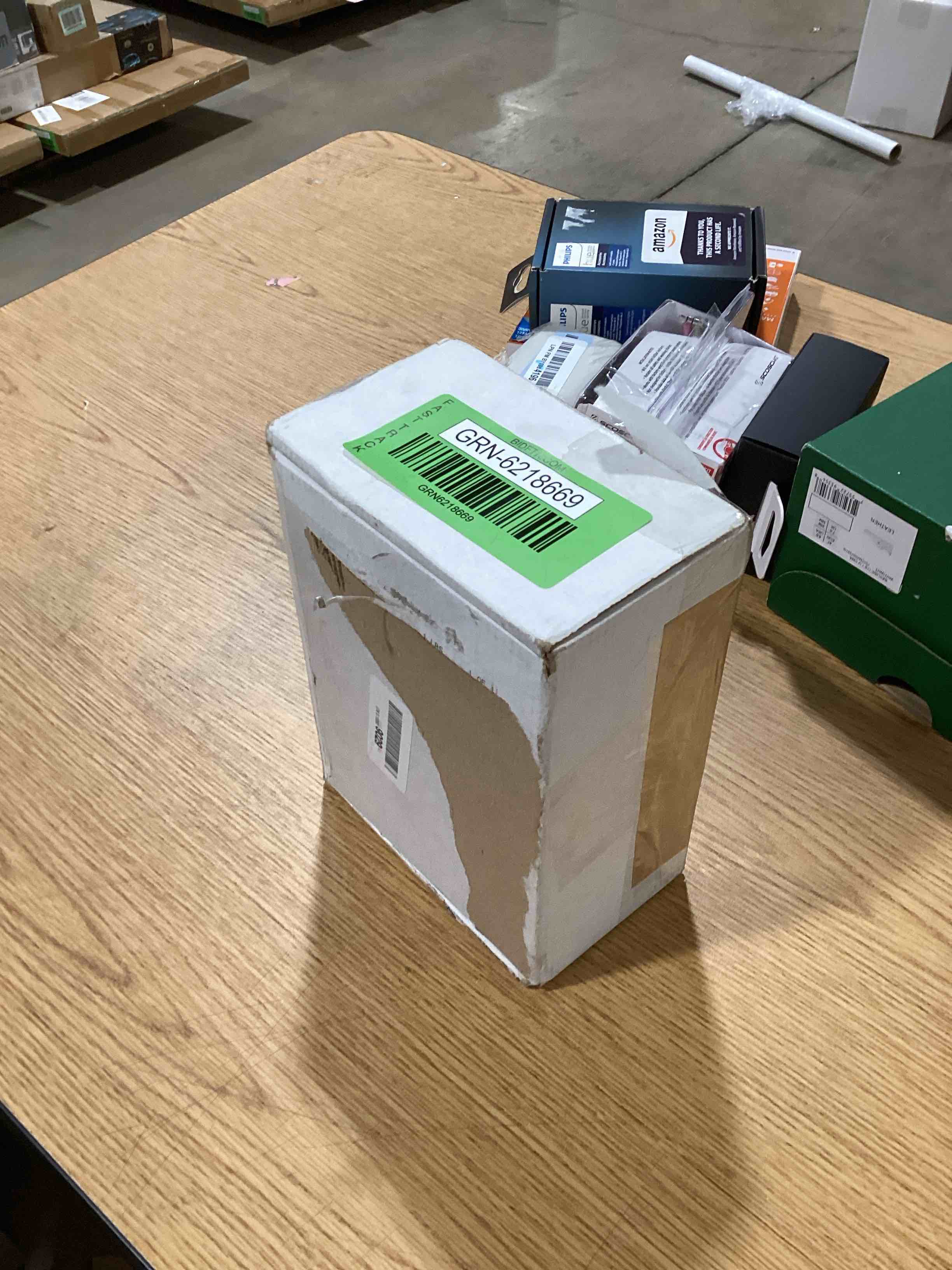 https://s3.amazonaws.com/lotting-images-prod/bidfta/GRN6218669_1717759549693.jpeg