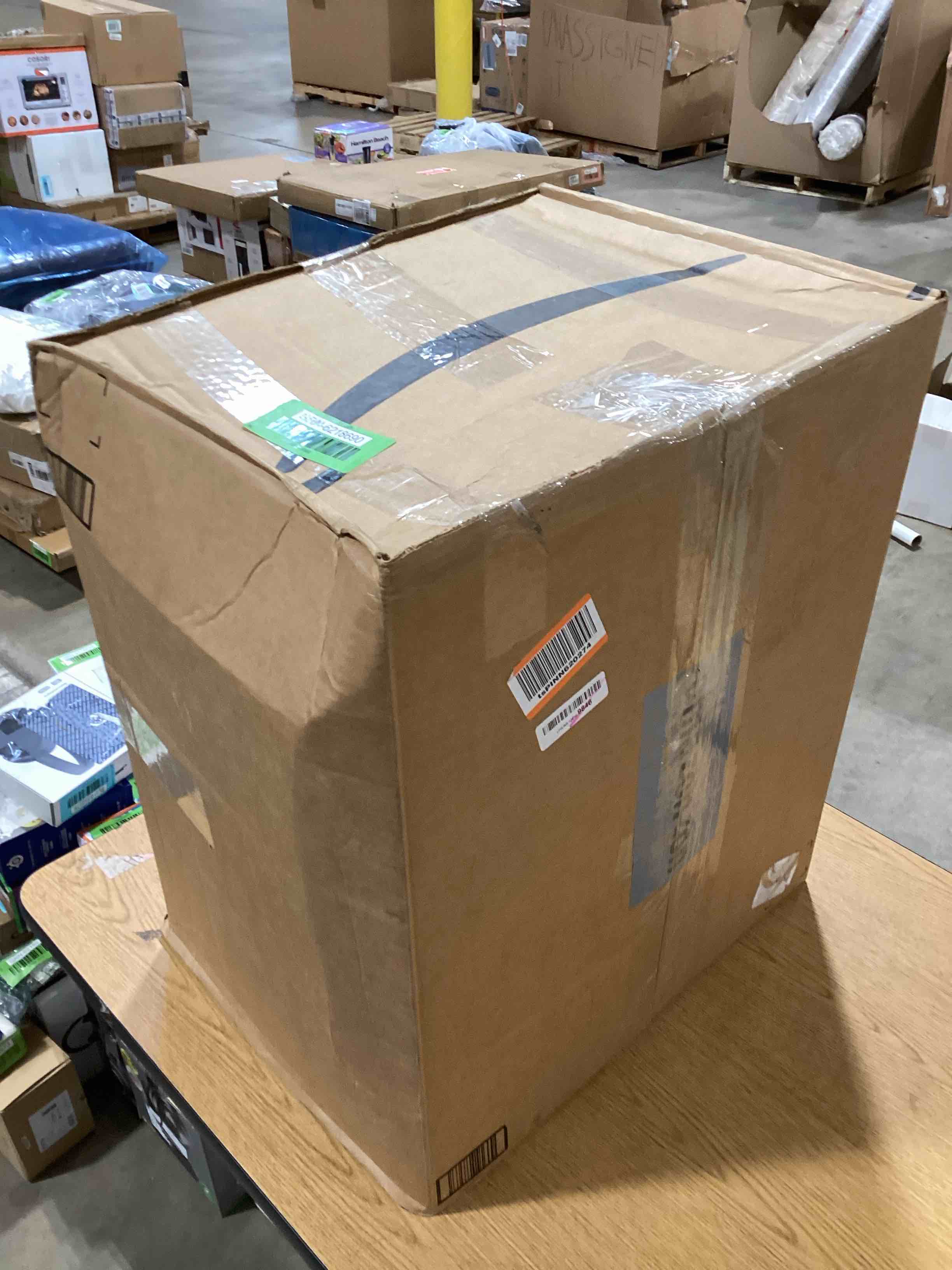 https://s3.amazonaws.com/lotting-images-prod/bidfta/GRN6218690_1717764647175.jpeg
