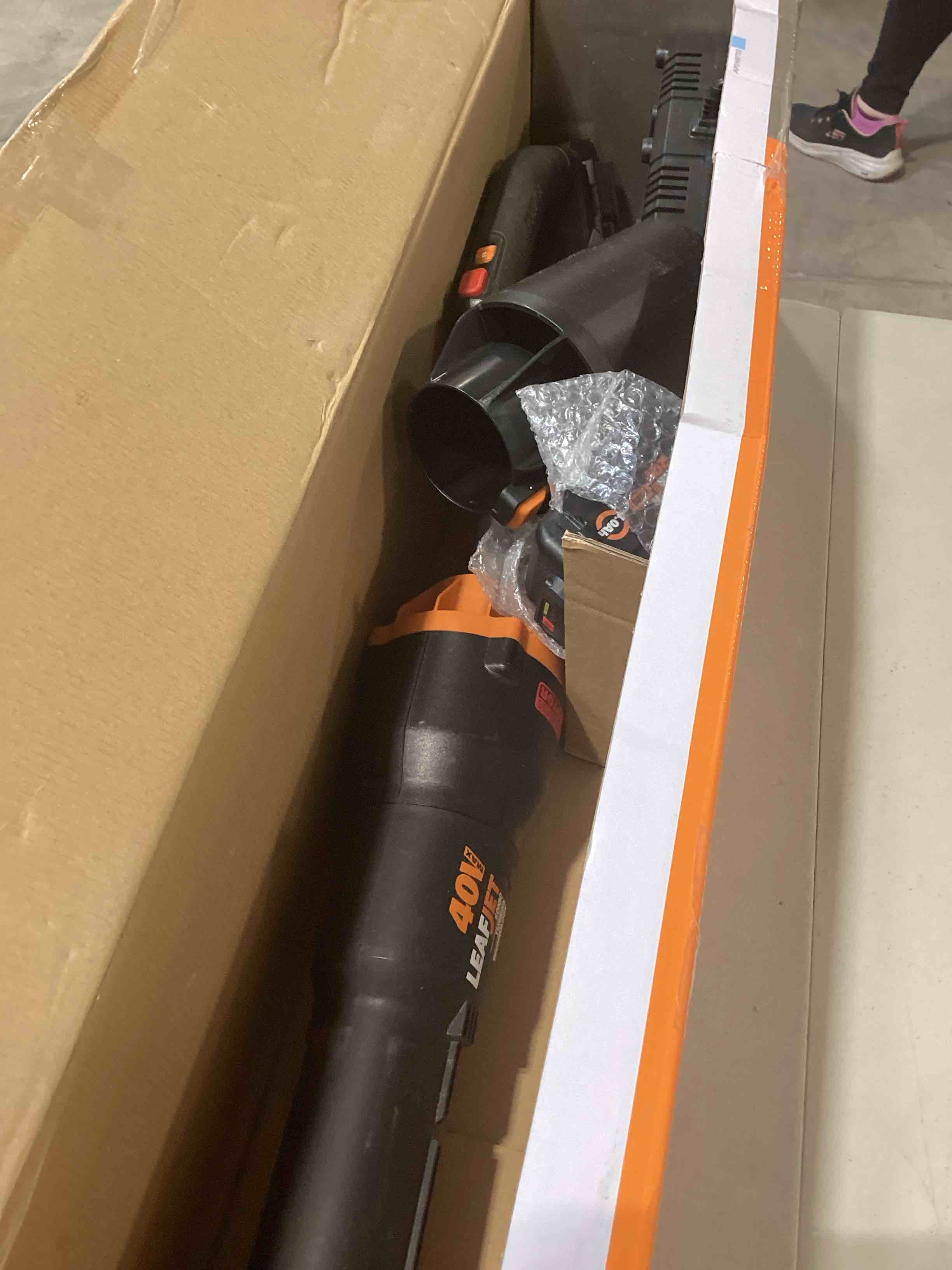 https://s3.amazonaws.com/lotting-images-prod/bidfta/GRN6221162_1714751936994.jpeg