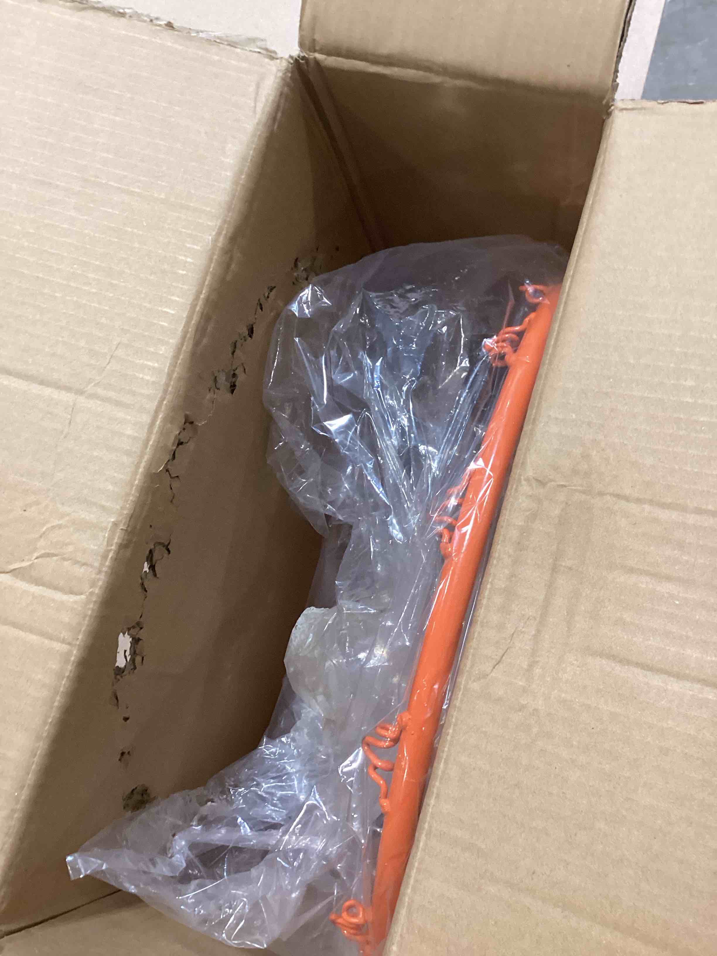 https://s3.amazonaws.com/lotting-images-prod/bidfta/GRN6221173_1714754534554.jpeg