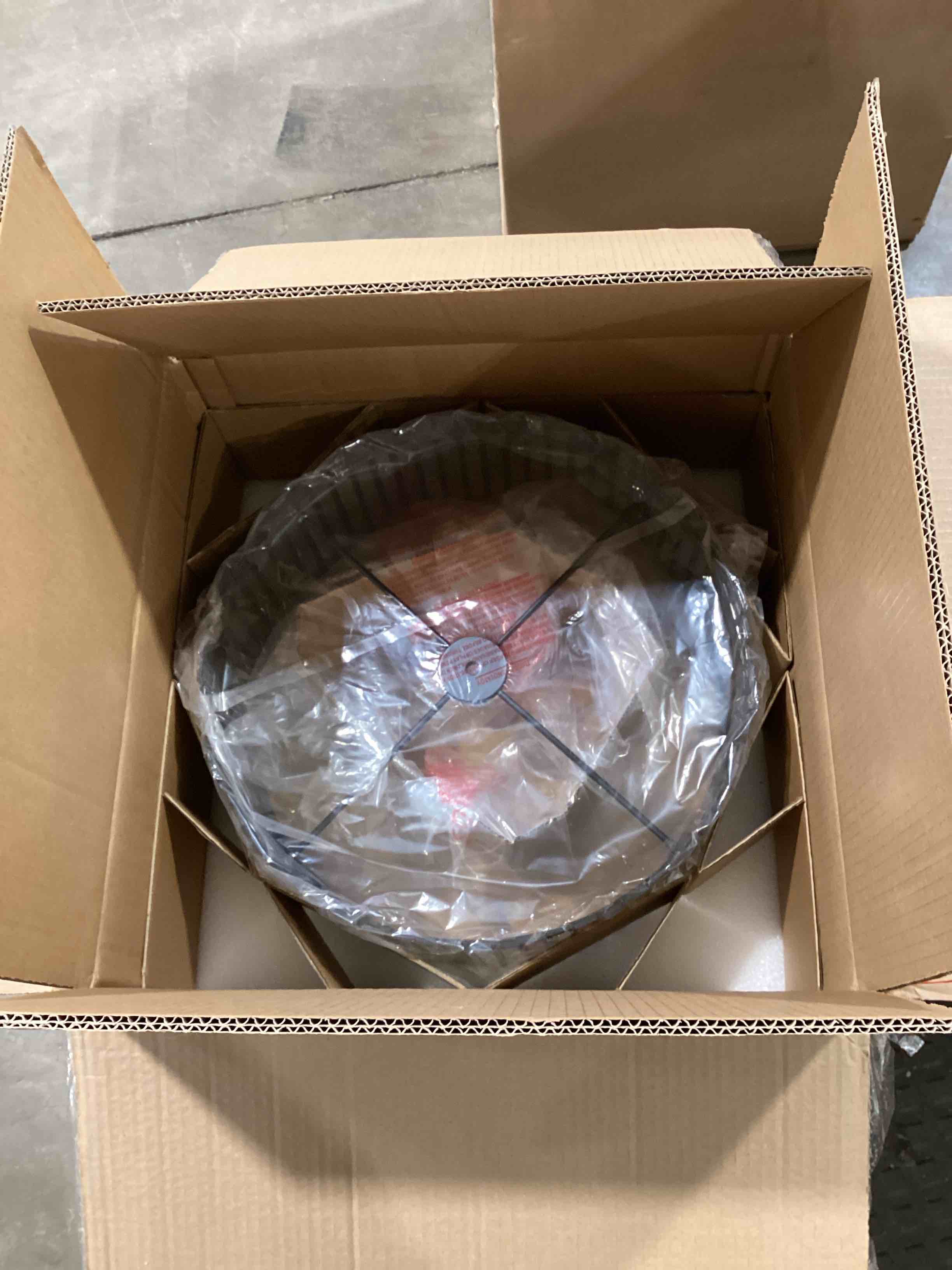 https://s3.amazonaws.com/lotting-images-prod/bidfta/GRN6221474_1715169477630.jpeg
