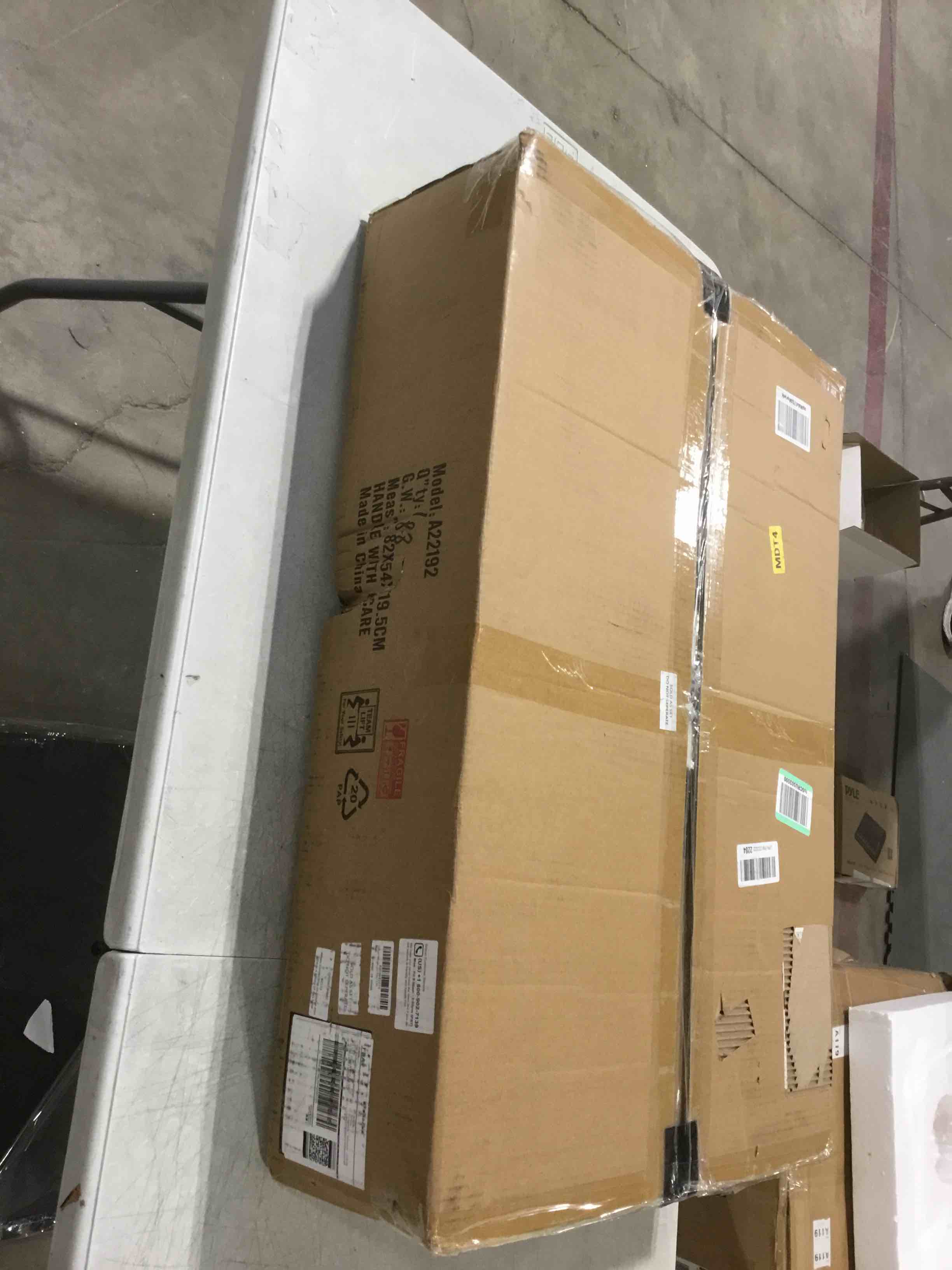 https://s3.amazonaws.com/lotting-images-prod/bidfta/GRN6221815_1716031642501.jpeg