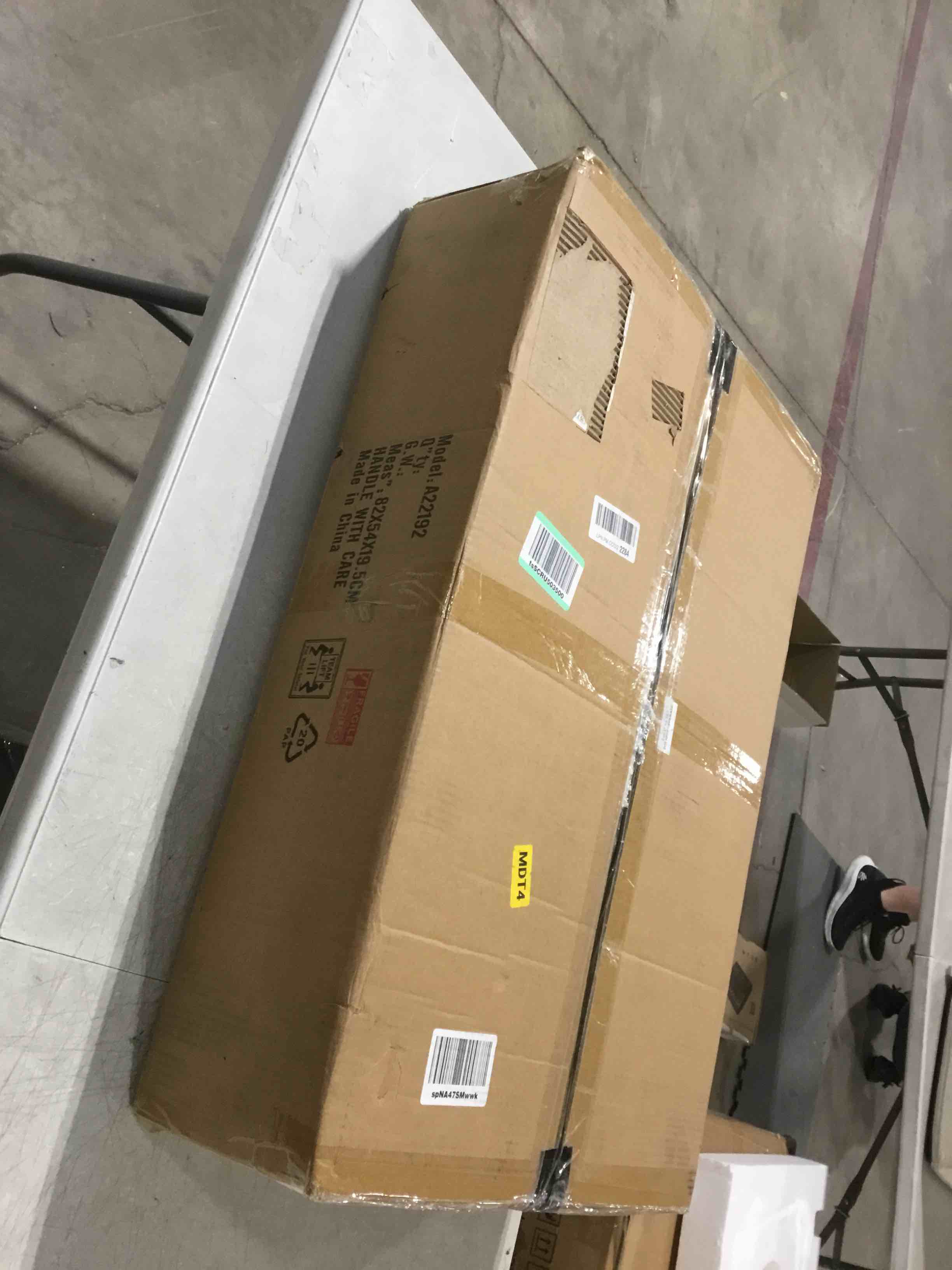 https://s3.amazonaws.com/lotting-images-prod/bidfta/GRN6221815_1716031662608.jpeg