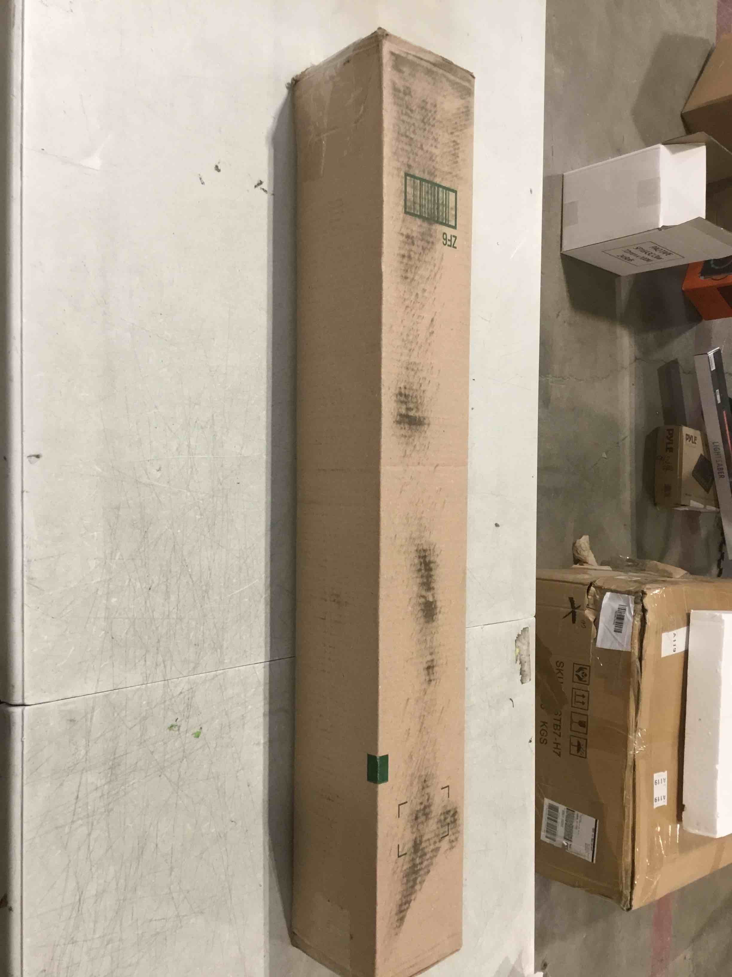 https://s3.amazonaws.com/lotting-images-prod/bidfta/GRN6221823_1716034511801.jpeg