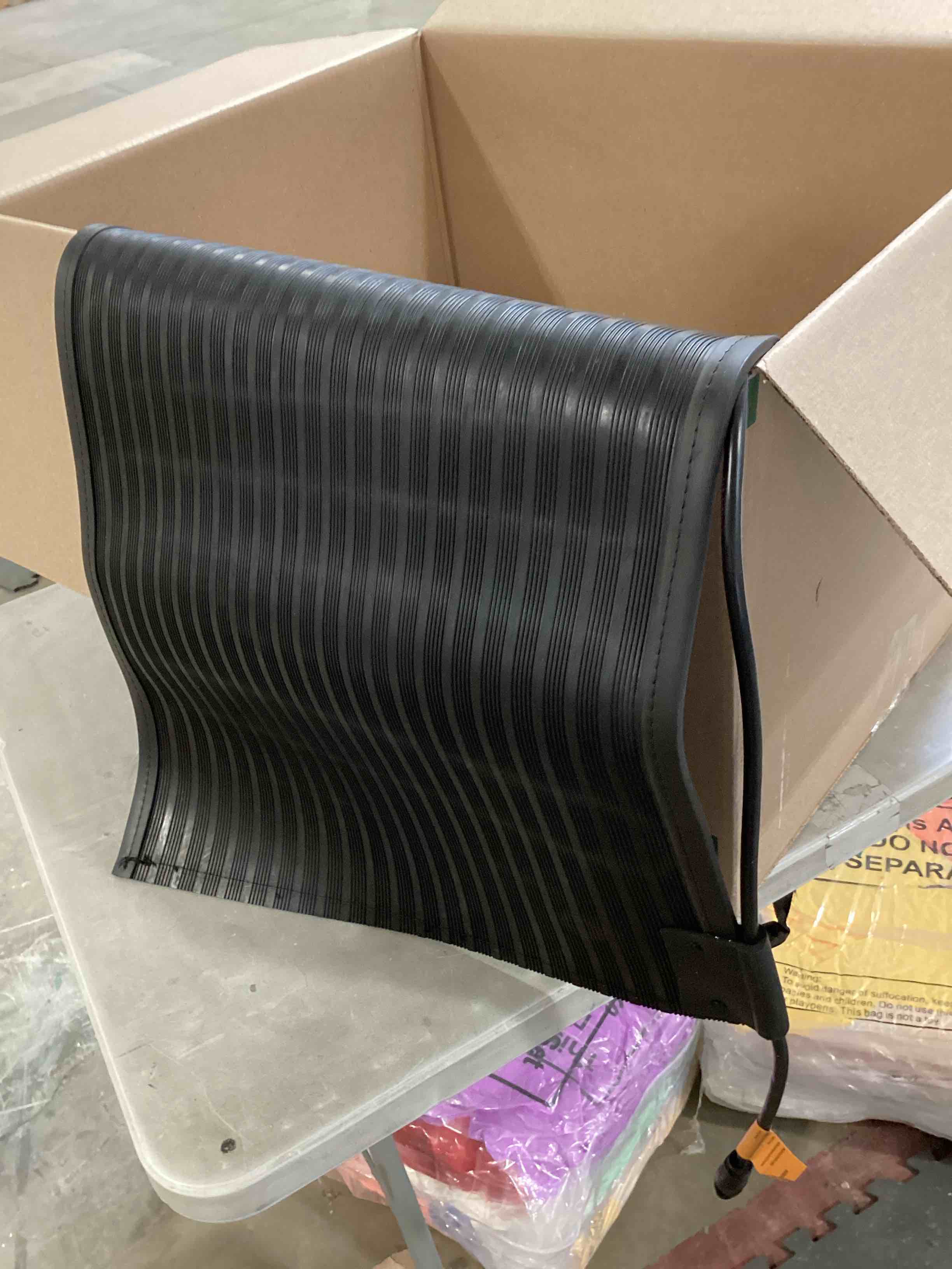 Heated Snow Melting Walkway Mats for Entrances,Heated Outdoor Mats, No-Slip Rubber Stair Heating Mats, Melts 2 Inches of Snow per Hour for Winter Snow Removal (Size : 12inx36in/30x90cm)