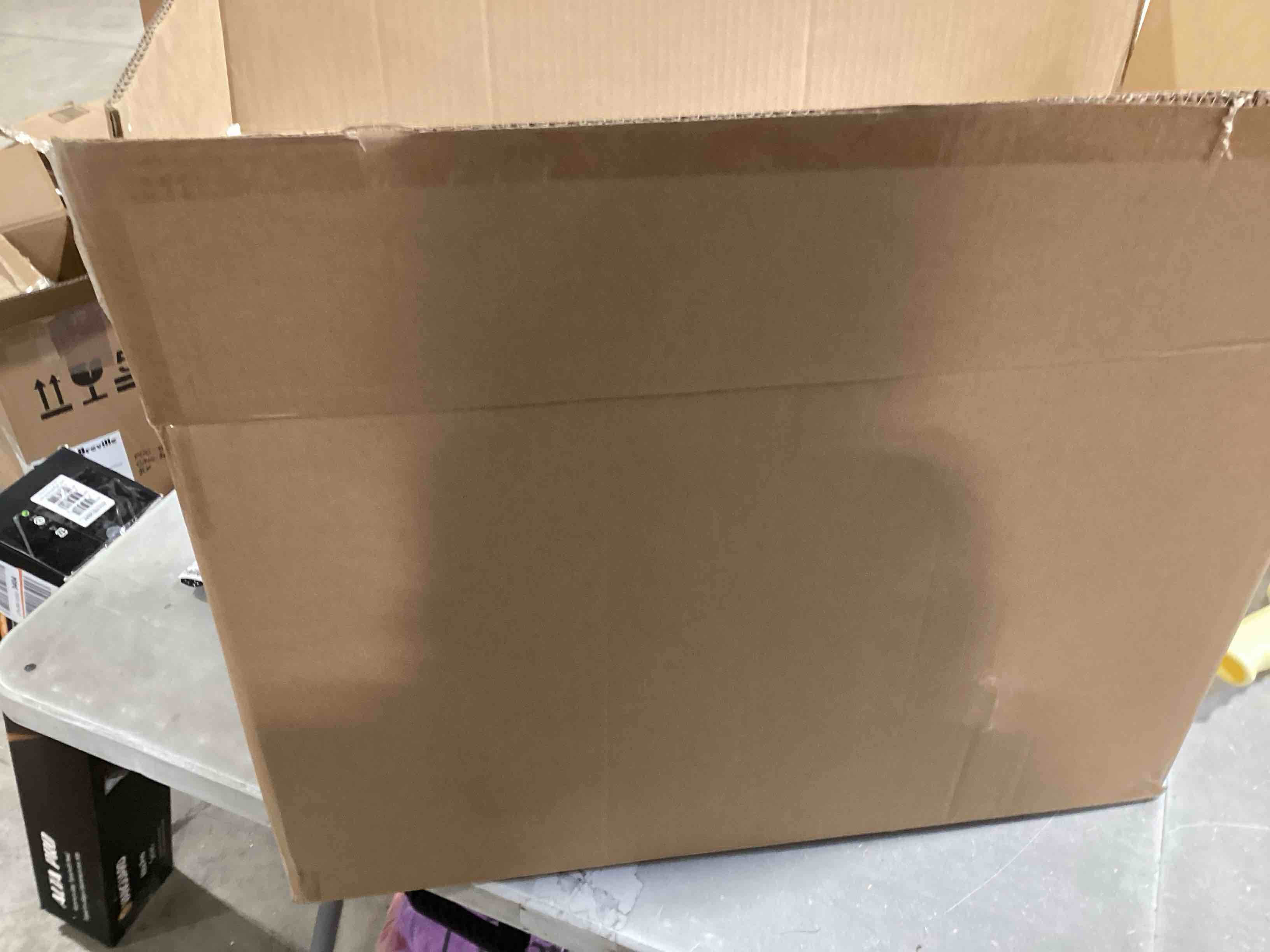 https://s3.amazonaws.com/lotting-images-prod/bidfta/GRN6222436_1716908286510.jpeg
