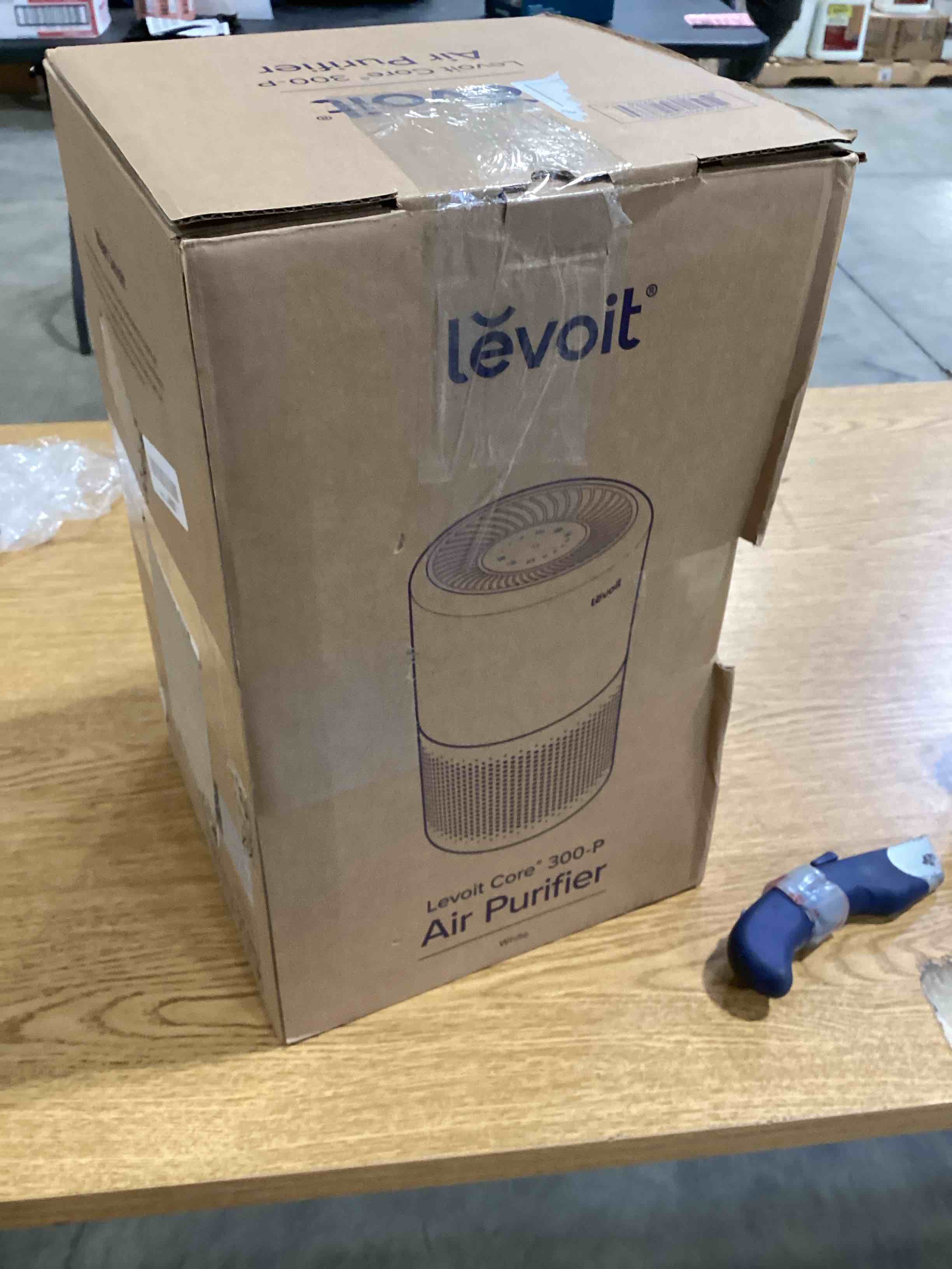 https://s3.amazonaws.com/lotting-images-prod/bidfta/GRN6222999_1714415516863.jpeg