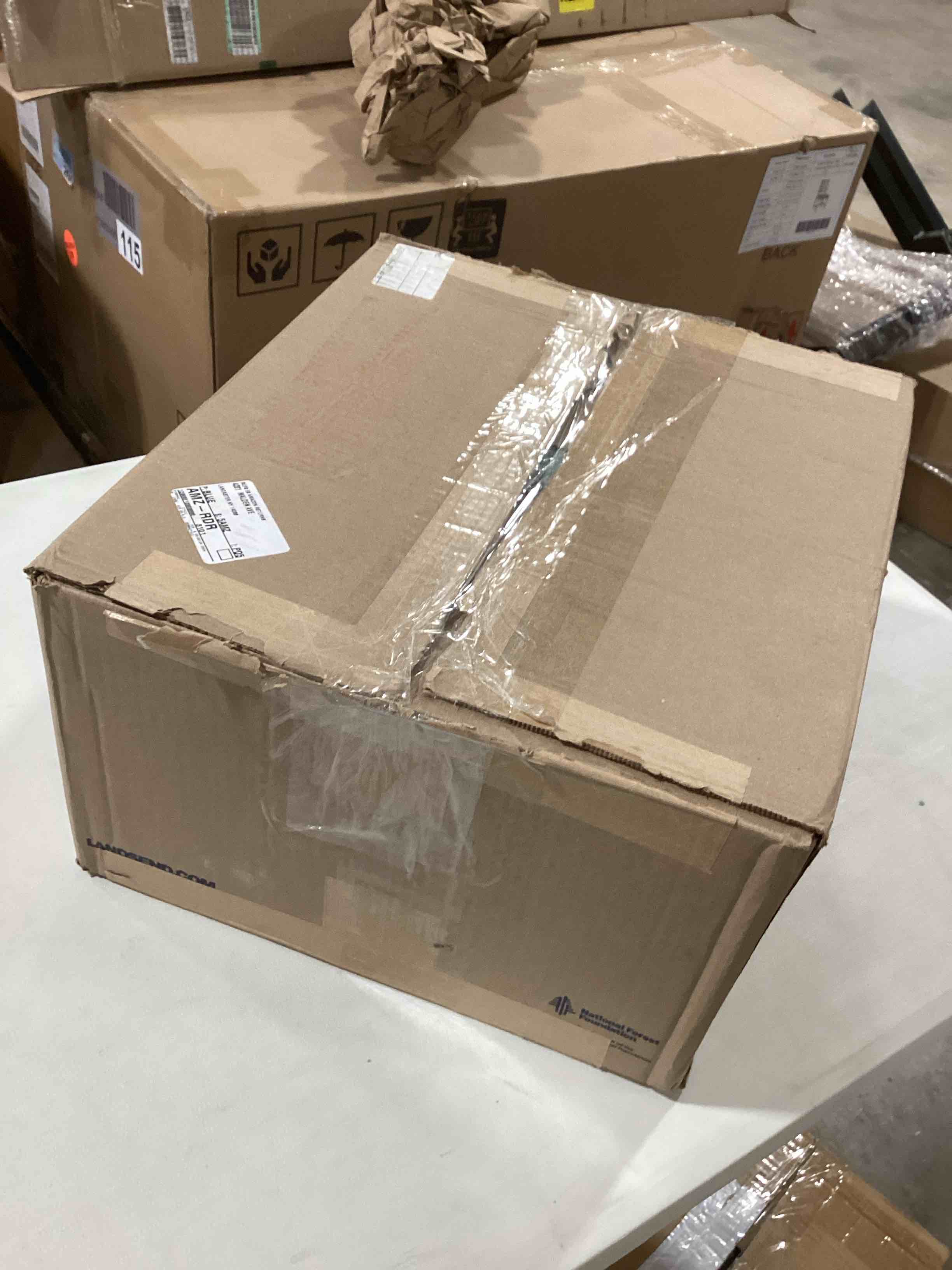 https://s3.amazonaws.com/lotting-images-prod/bidfta/GRN6223198_1715603741553.jpeg