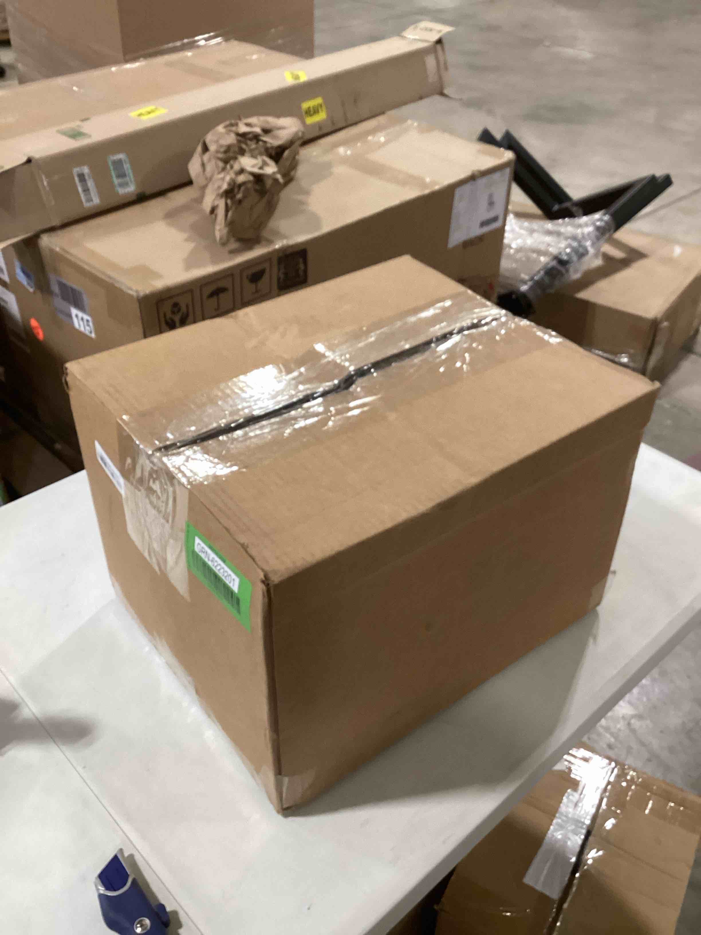 https://s3.amazonaws.com/lotting-images-prod/bidfta/GRN6223201_1715604668603.jpeg