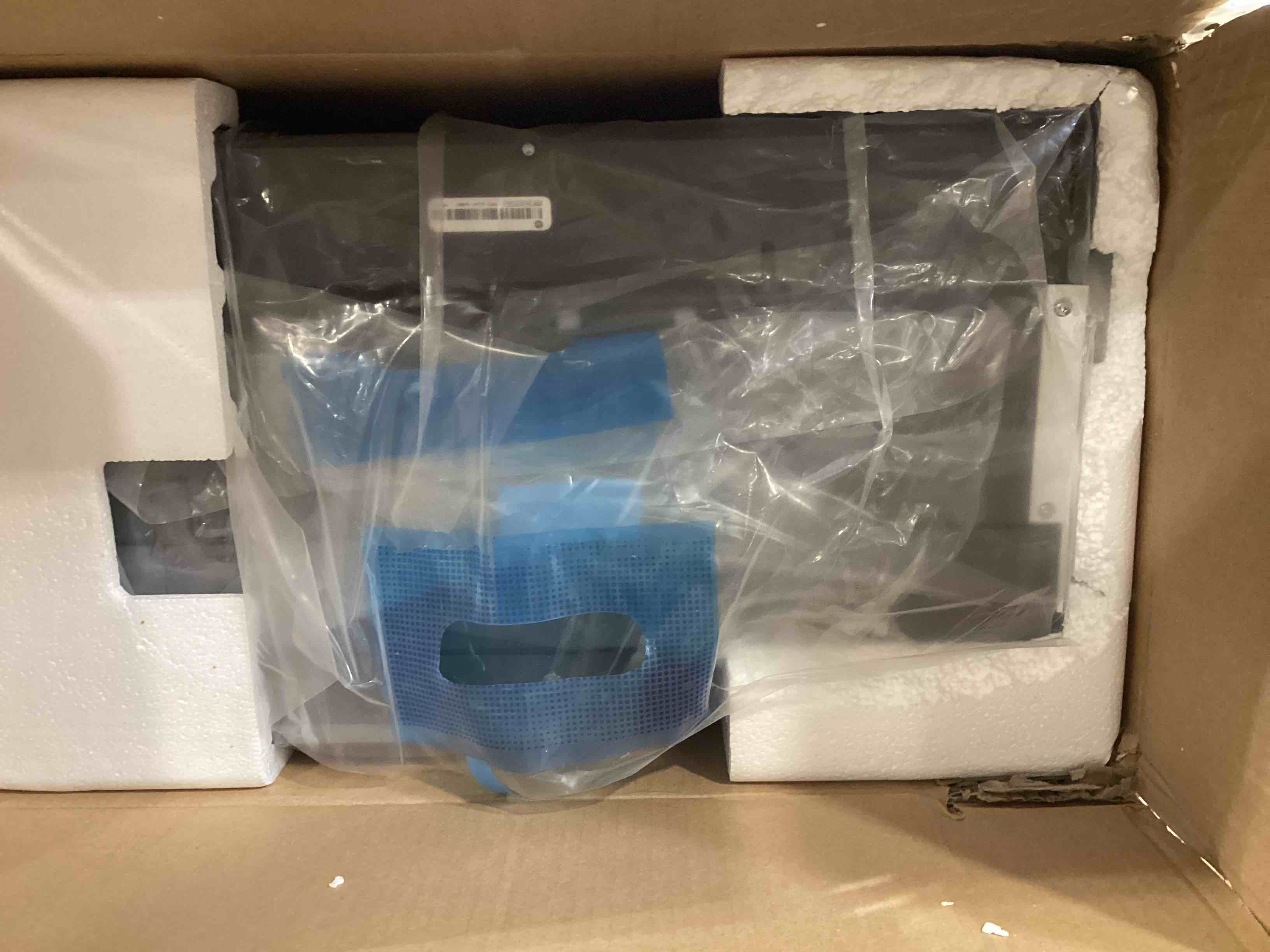 https://s3.amazonaws.com/lotting-images-prod/bidfta/GRN6223332_1715870654155.jpeg