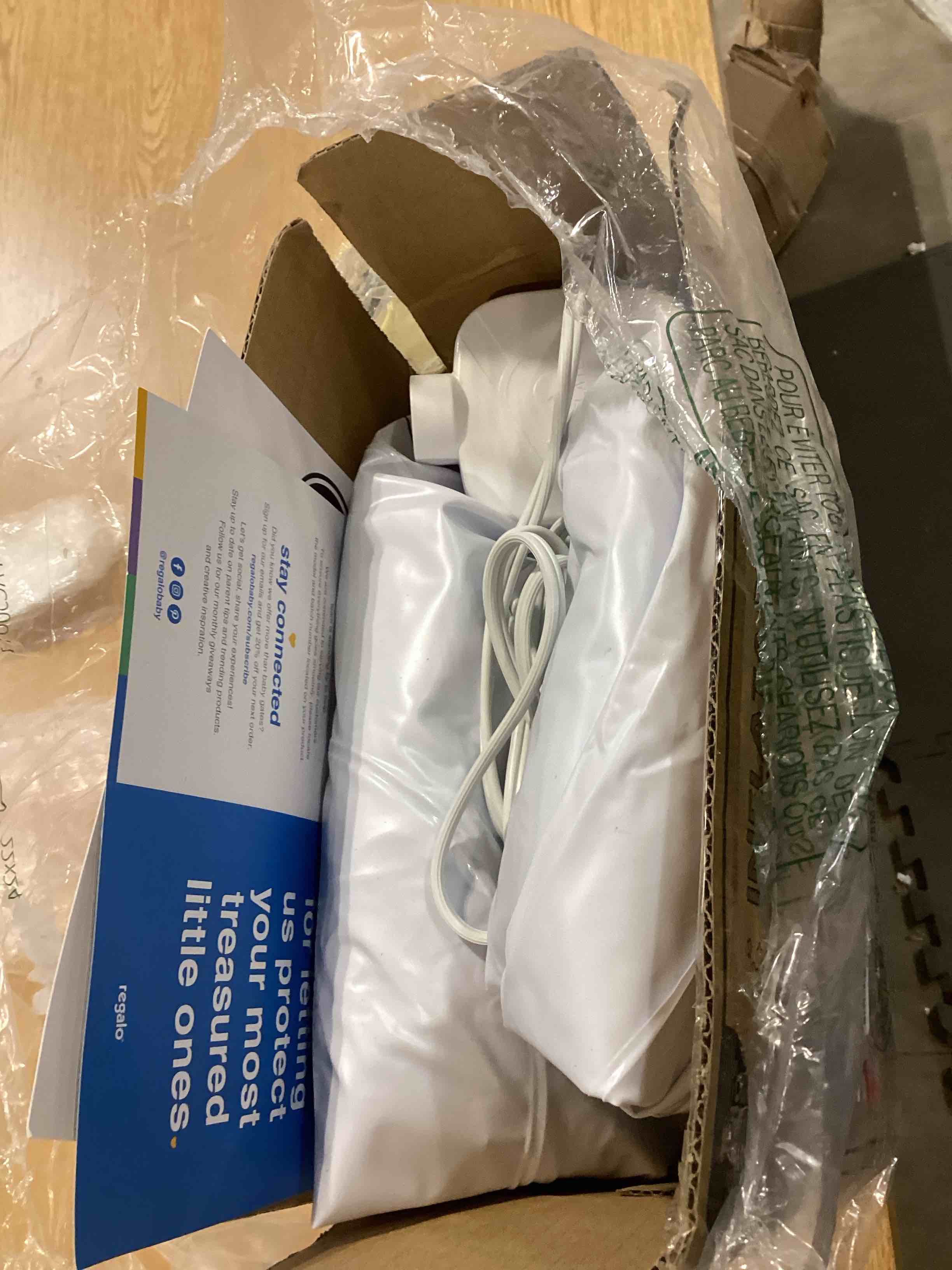 https://s3.amazonaws.com/lotting-images-prod/bidfta/GRN6223460_1715964634627.jpeg