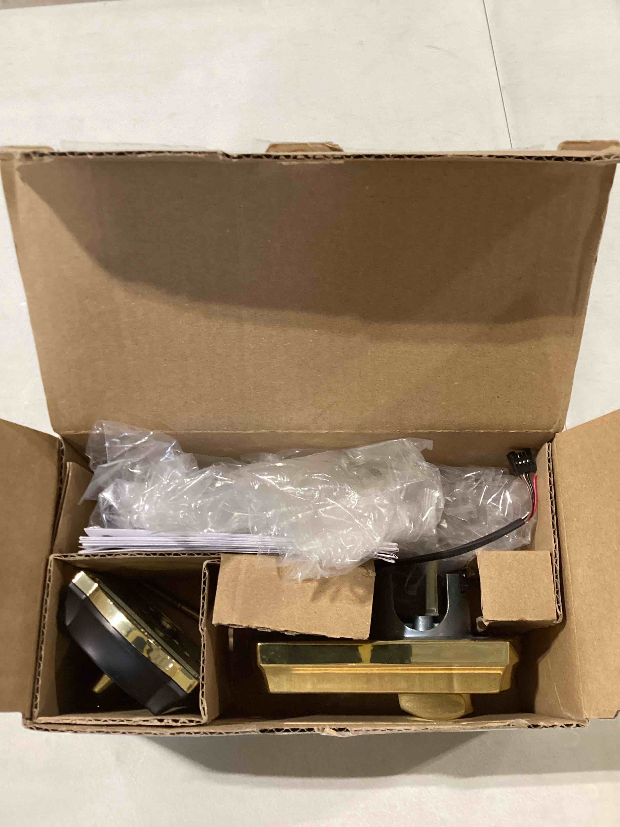 https://s3.amazonaws.com/lotting-images-prod/bidfta/GRN6223610_1716918532030.jpeg