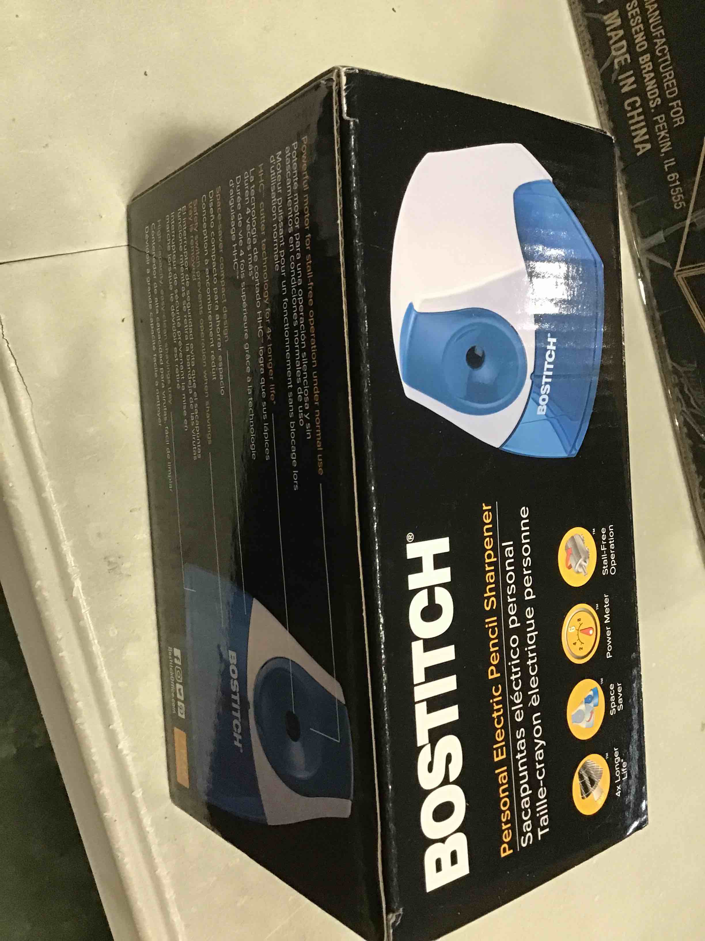 https://s3.amazonaws.com/lotting-images-prod/bidfta/GRN6225004_1714483871746.jpeg