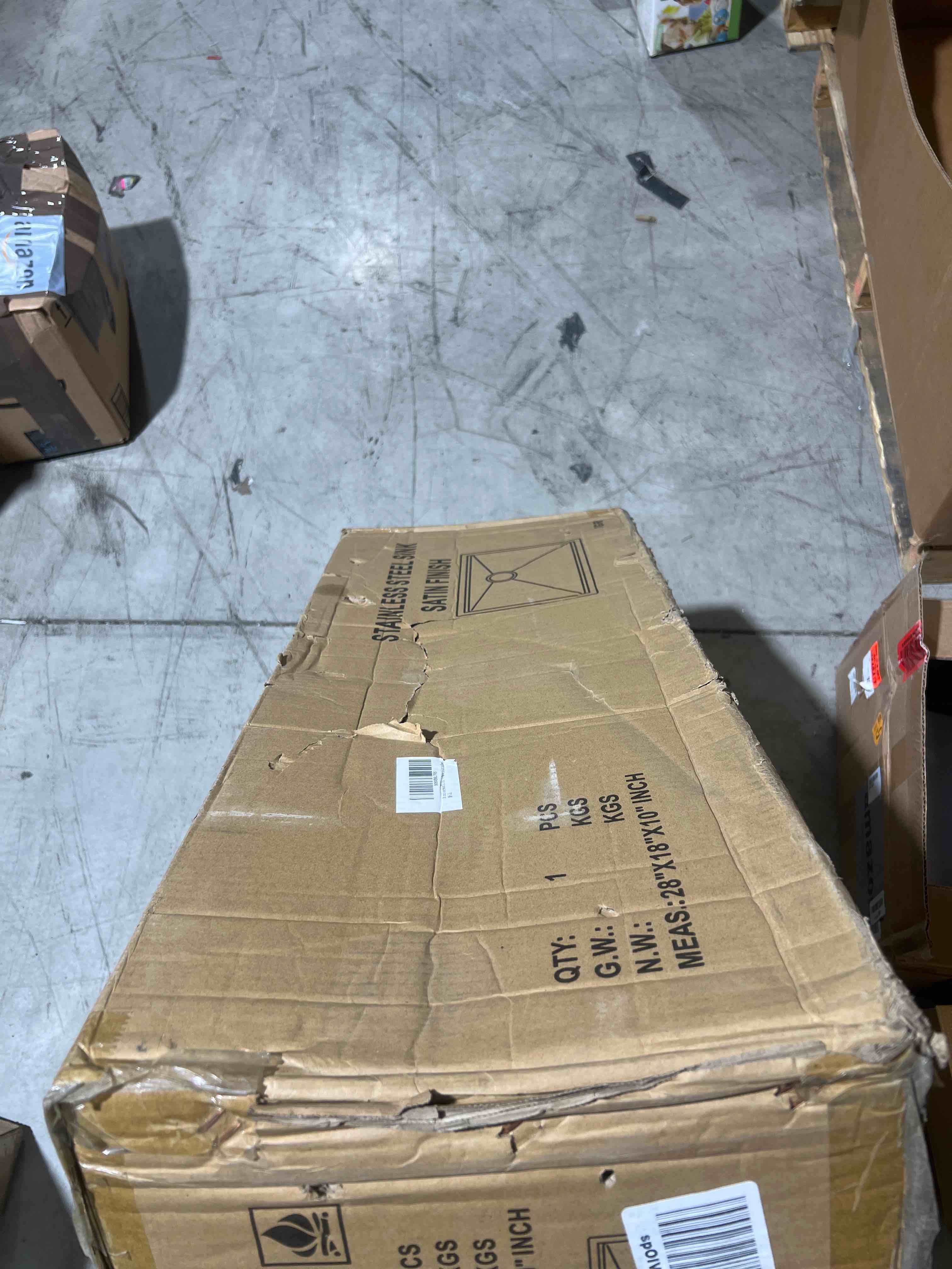 https://s3.amazonaws.com/lotting-images-prod/bidfta/GRN6227344_1716417741752.jpeg