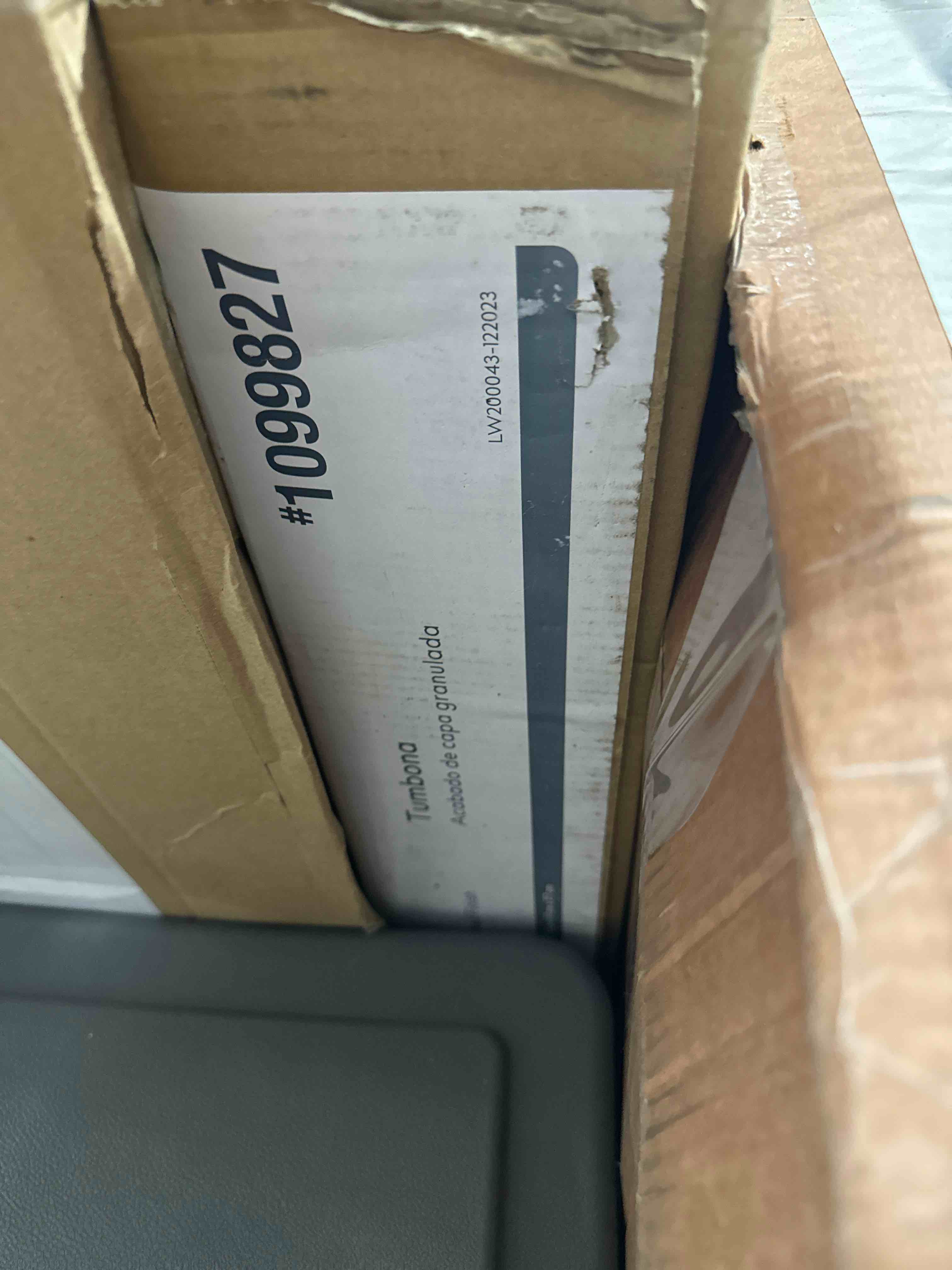 https://s3.amazonaws.com/lotting-images-prod/bidfta/GRN6227796_1719010631661.jpeg